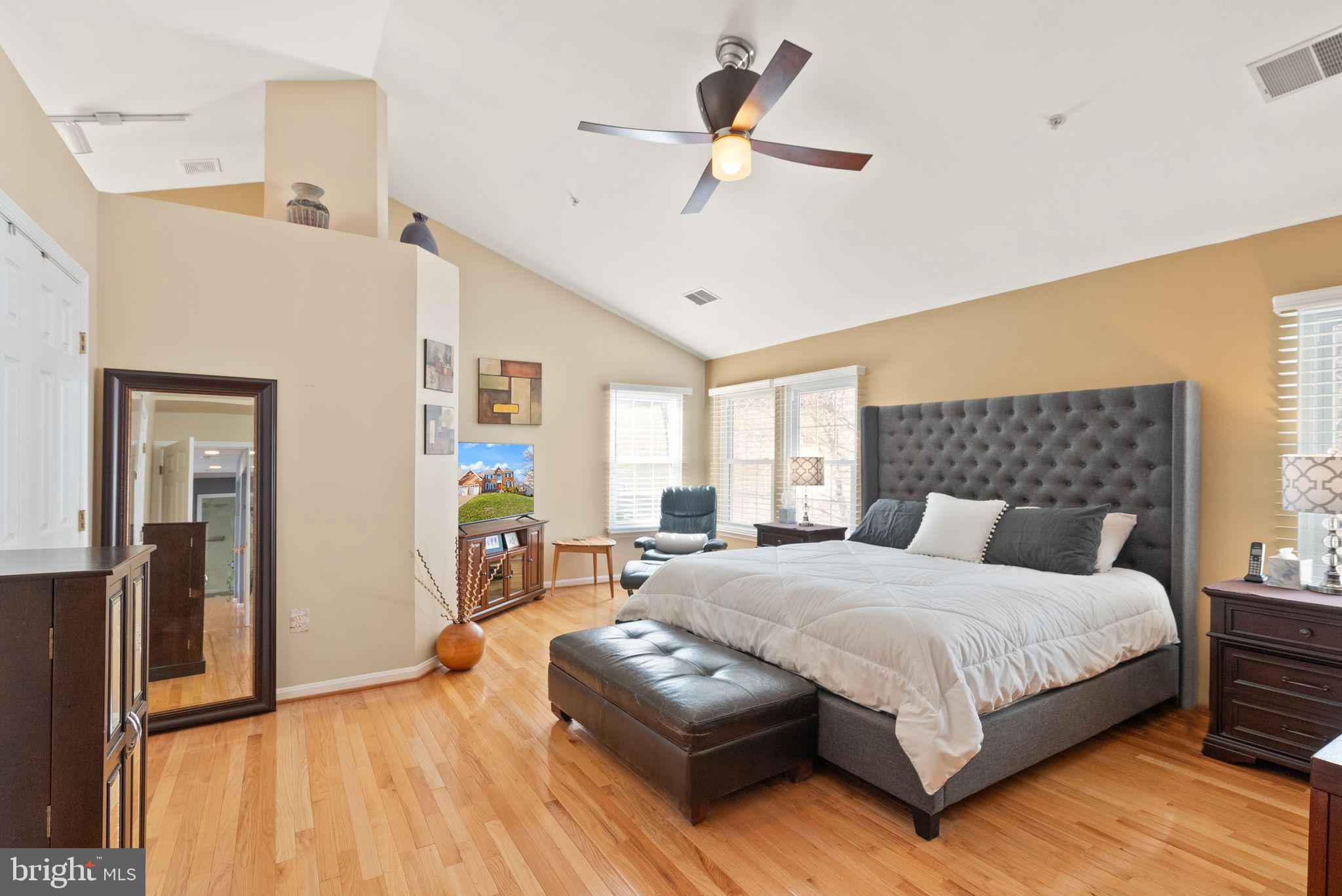 POTOMAC KNOLLS - Residential