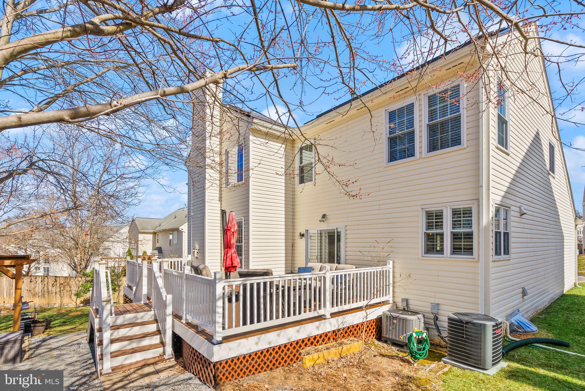 POTOMAC KNOLLS - Residential