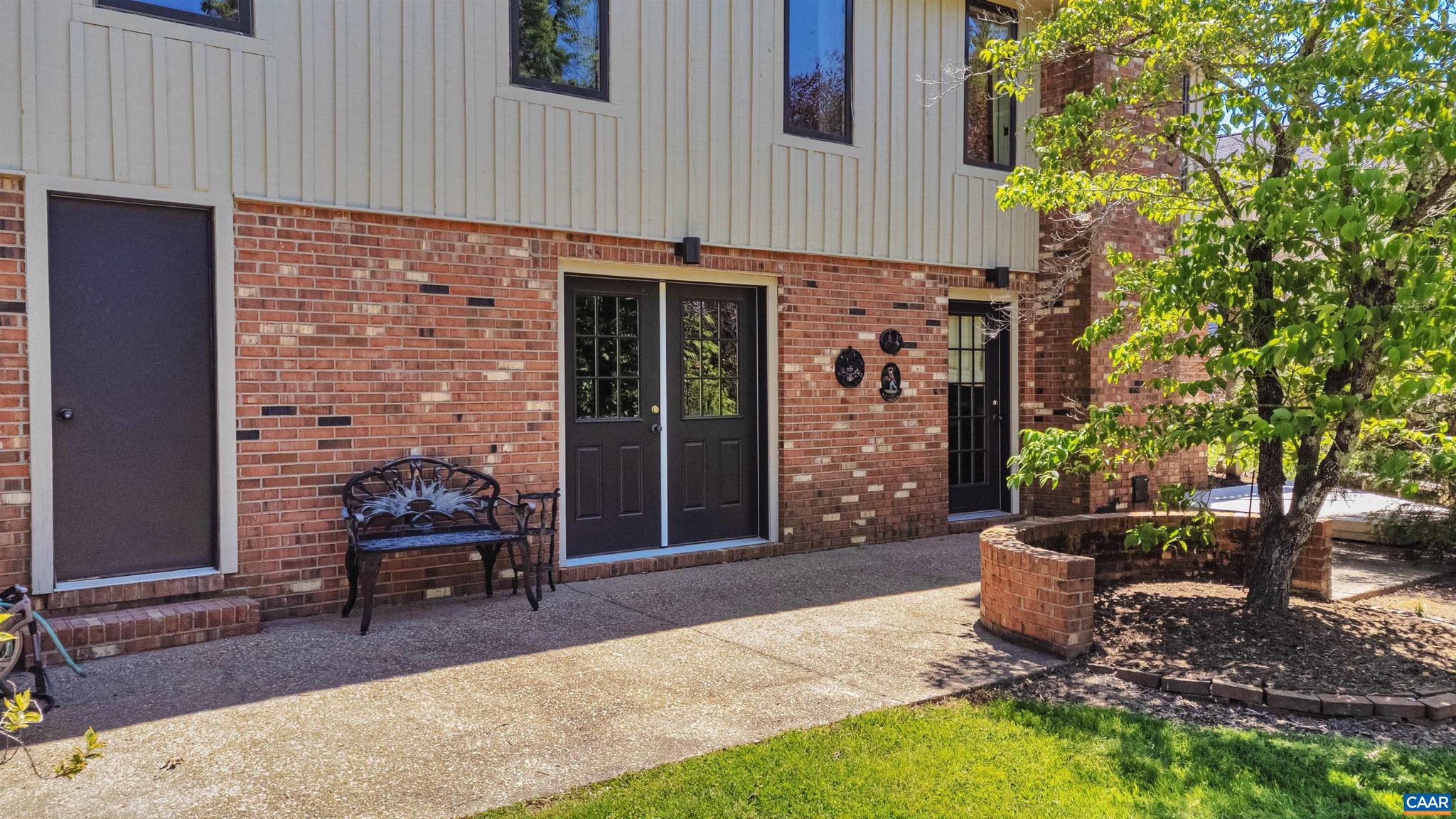 TANYARD - Residential