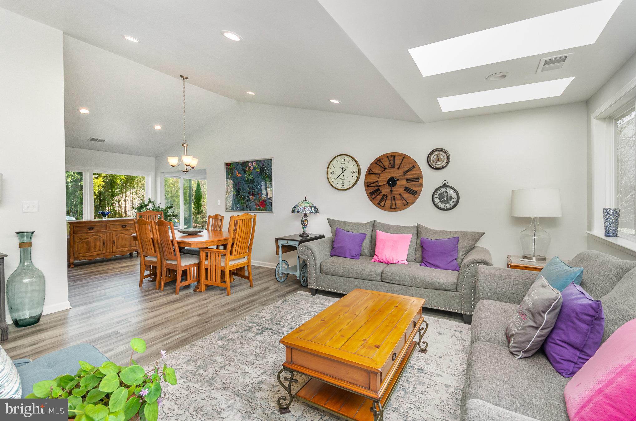 LAKEWOOD HILLS - Residential