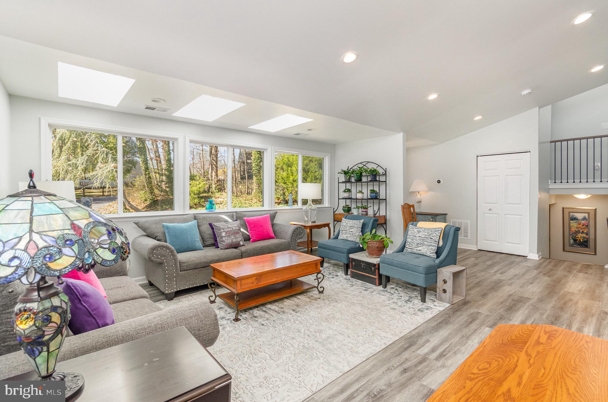 LAKEWOOD HILLS - Residential