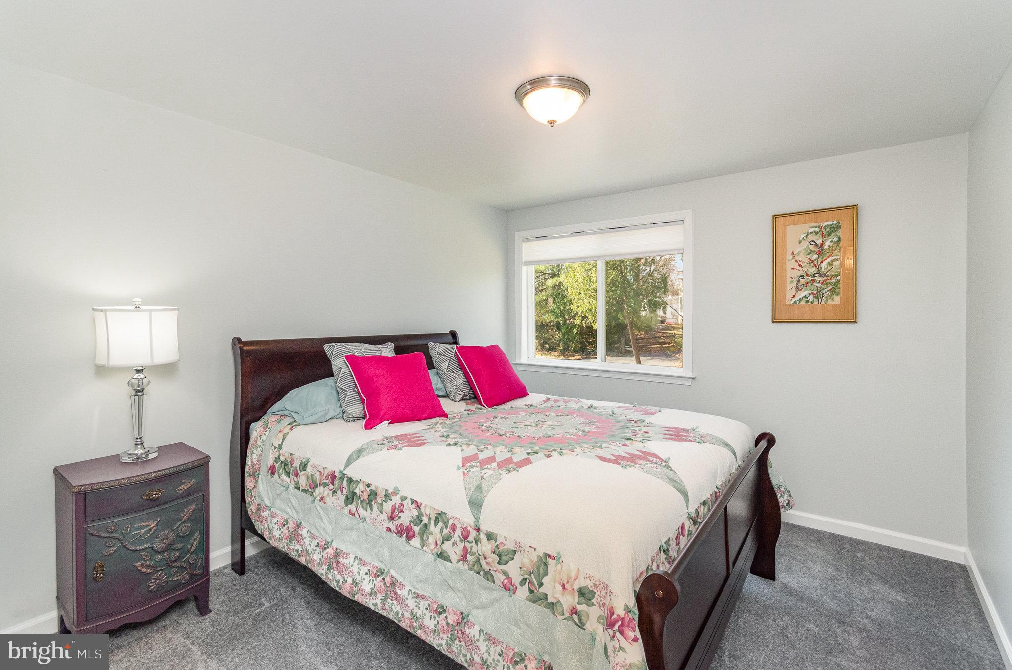 LAKEWOOD HILLS - Residential