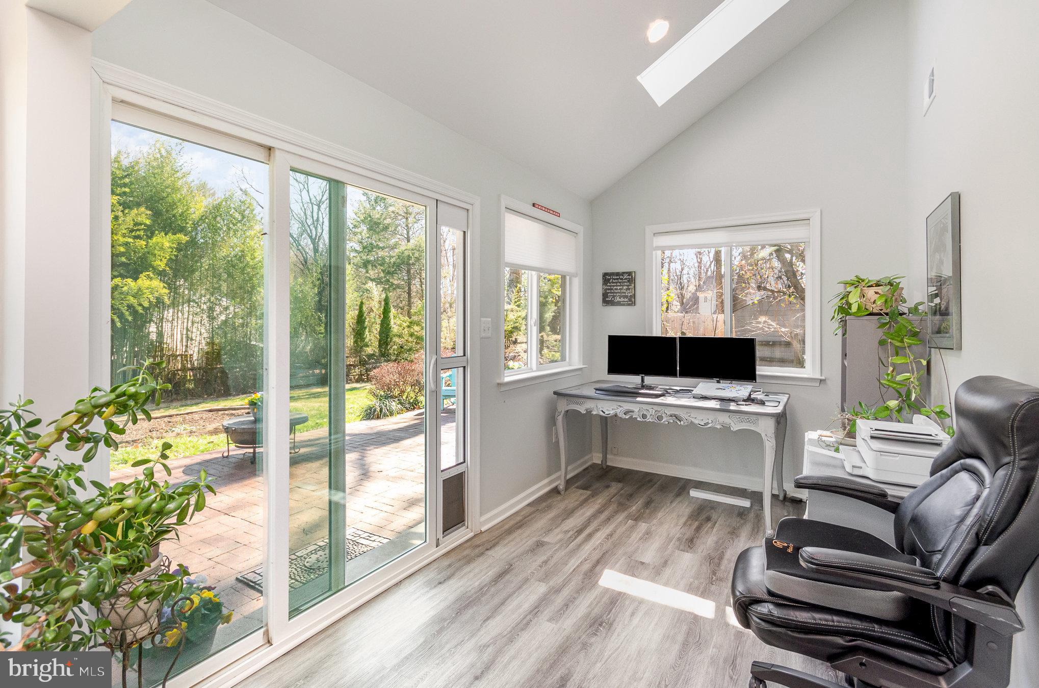 LAKEWOOD HILLS - Residential