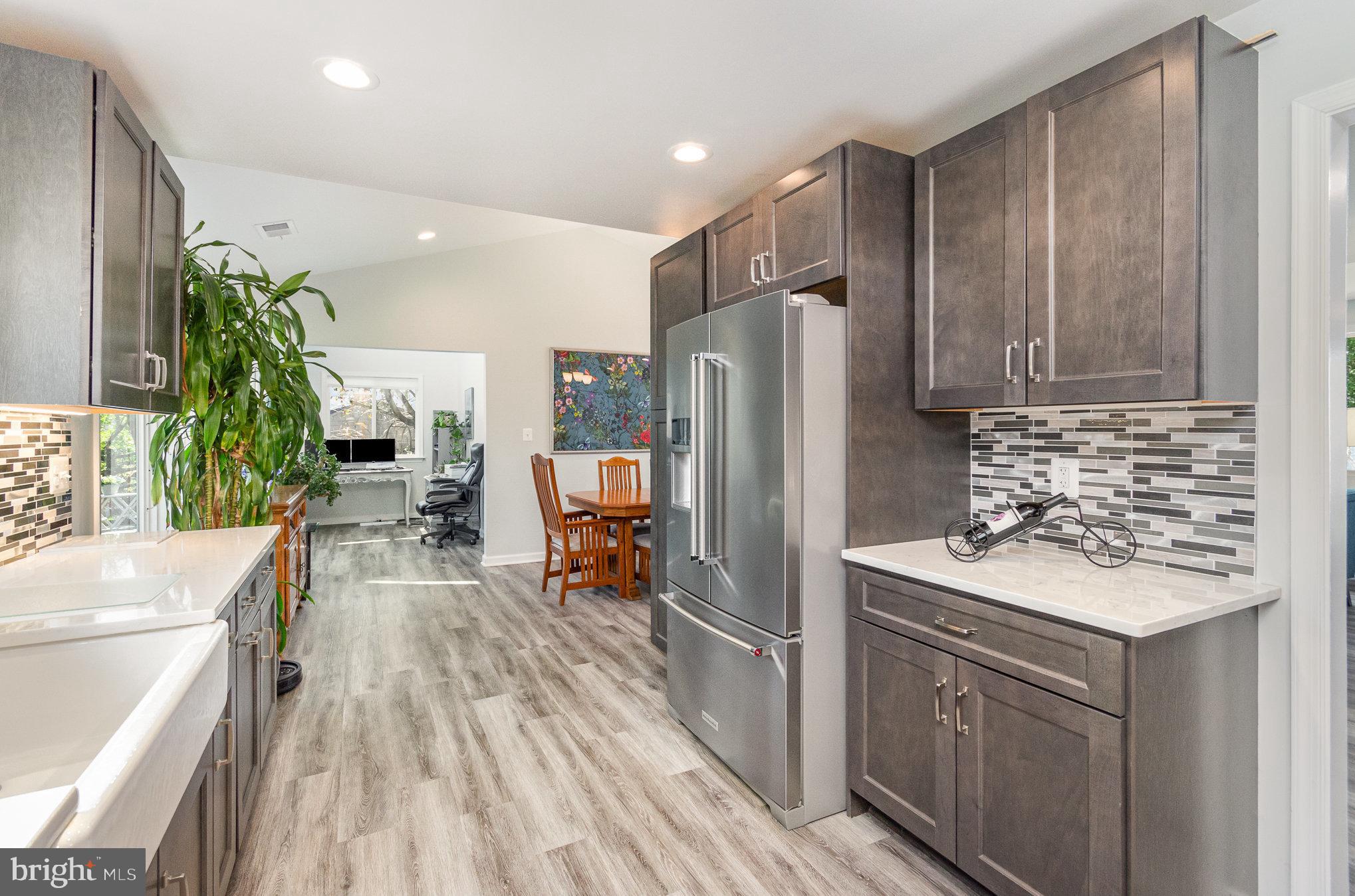 LAKEWOOD HILLS - Residential