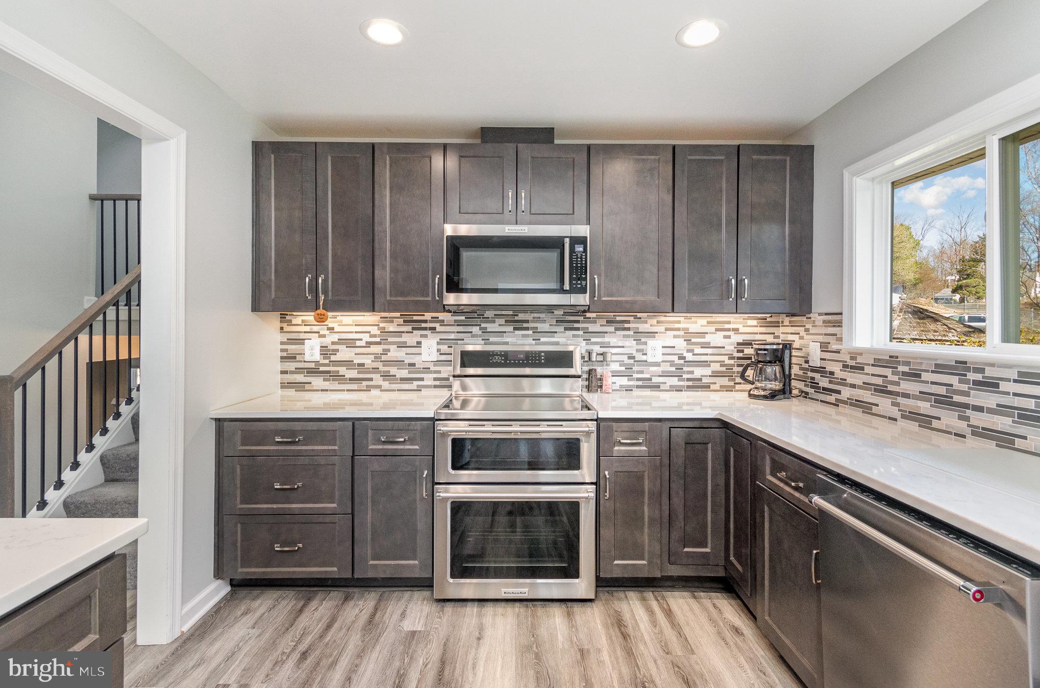 LAKEWOOD HILLS - Residential