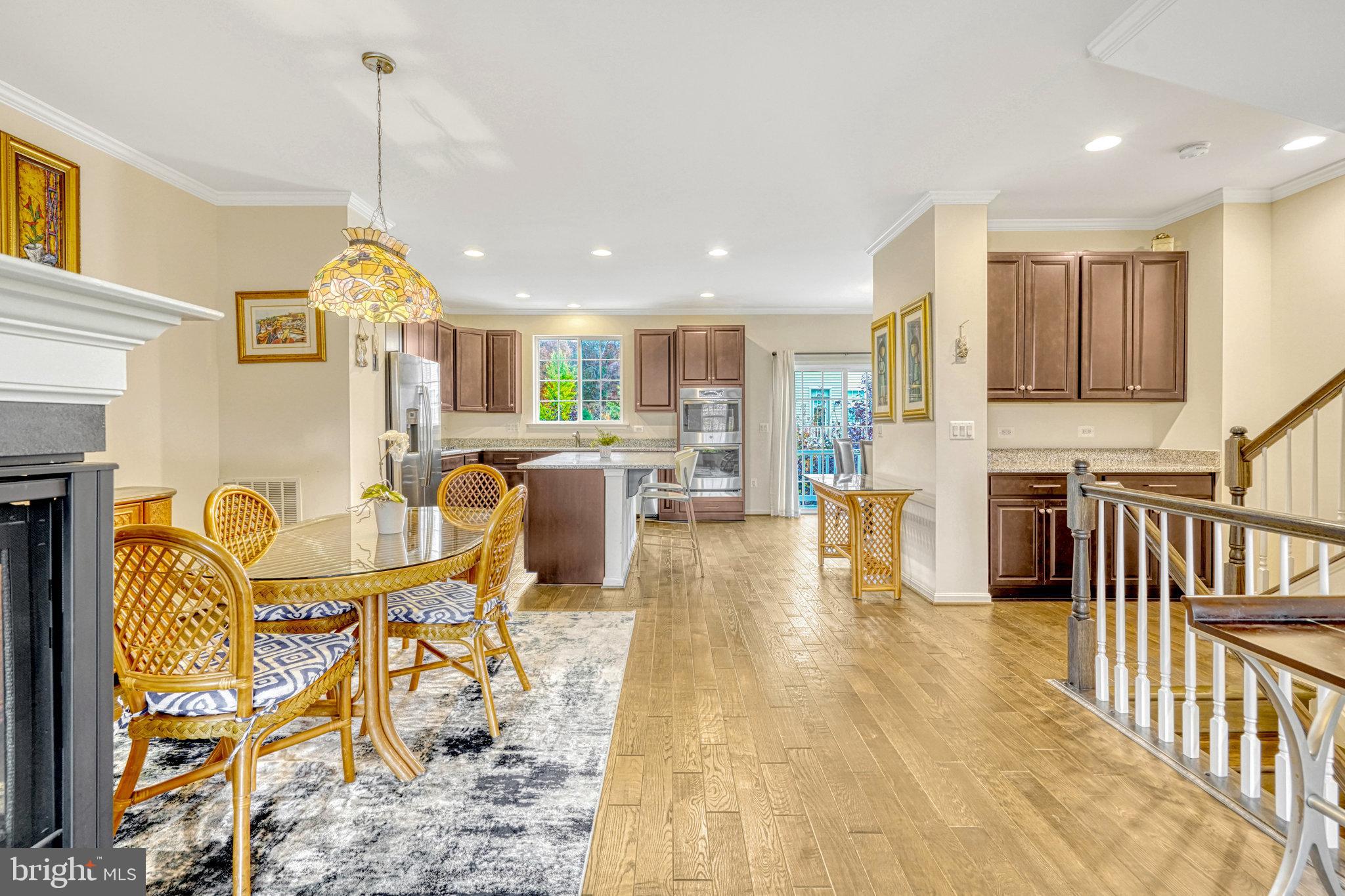 MADISON CRESCENT - Residential