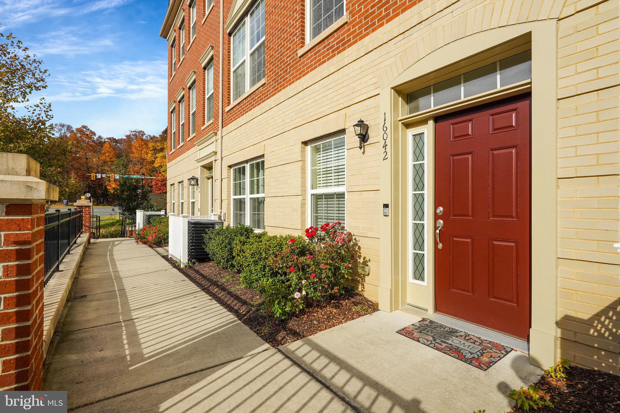 MADISON CRESCENT - Residential