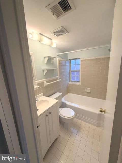 PALISADE GARDENS - Residential Lease