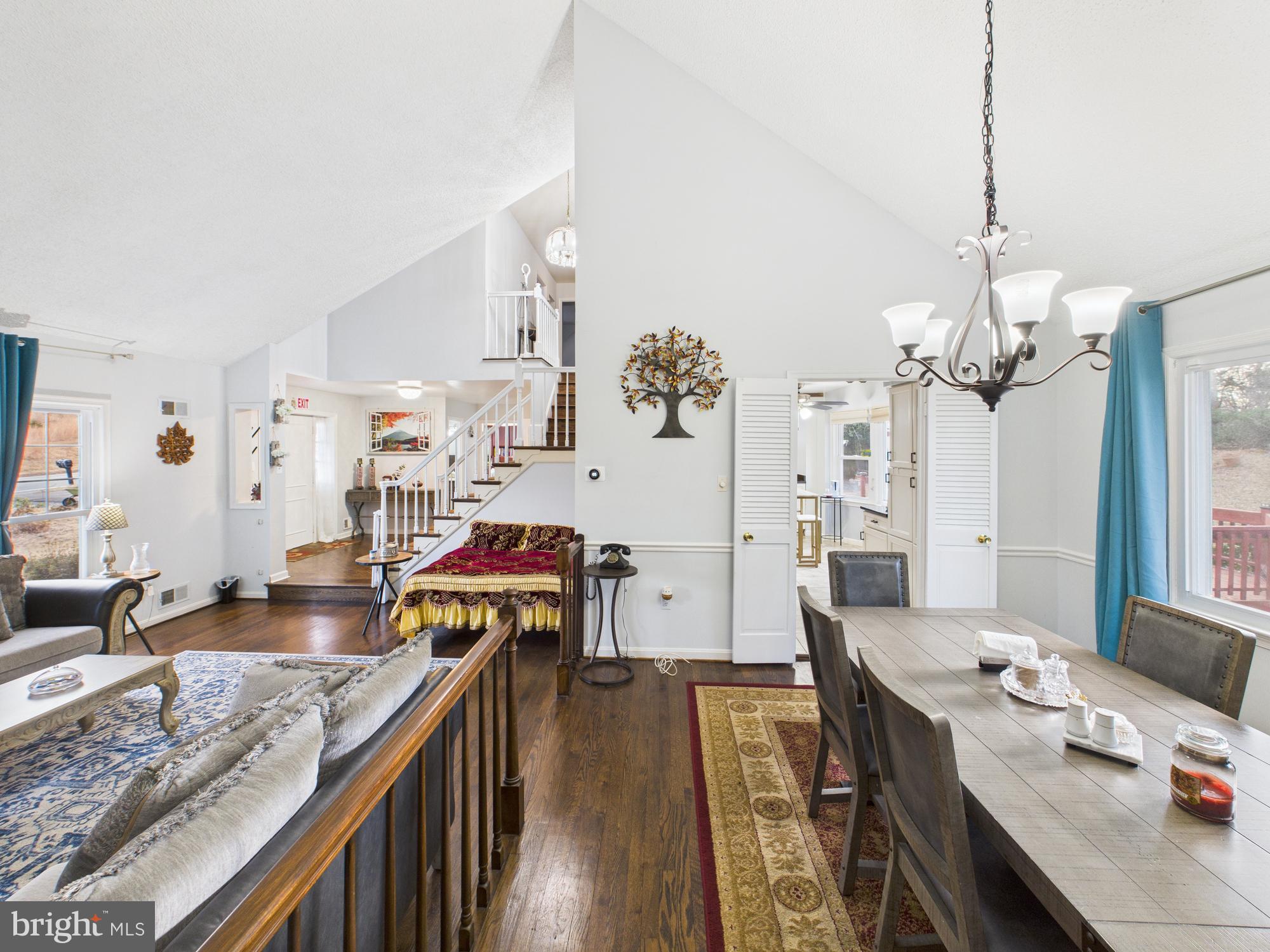 STONEGATE - Residential