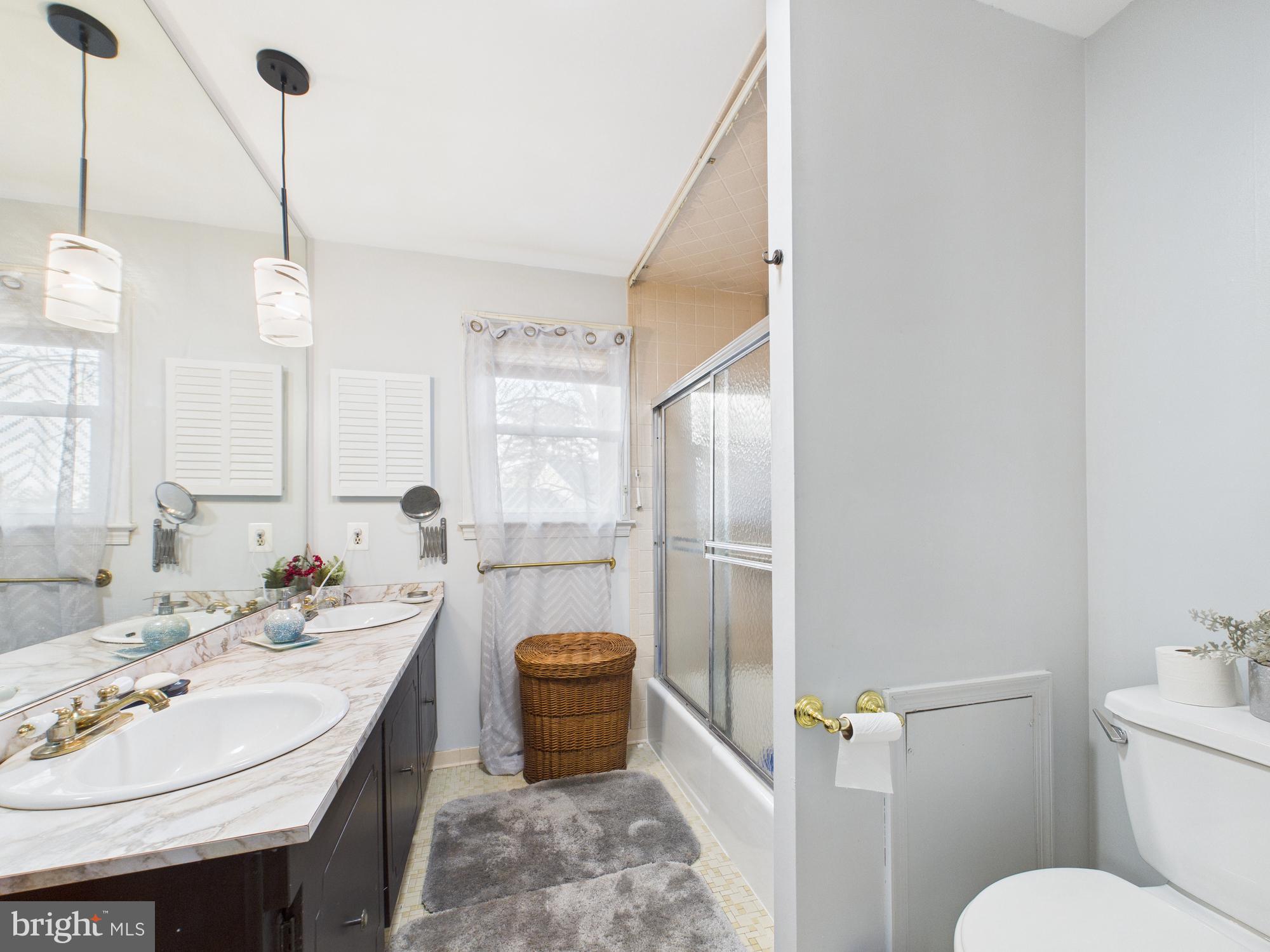 STONEGATE - Residential