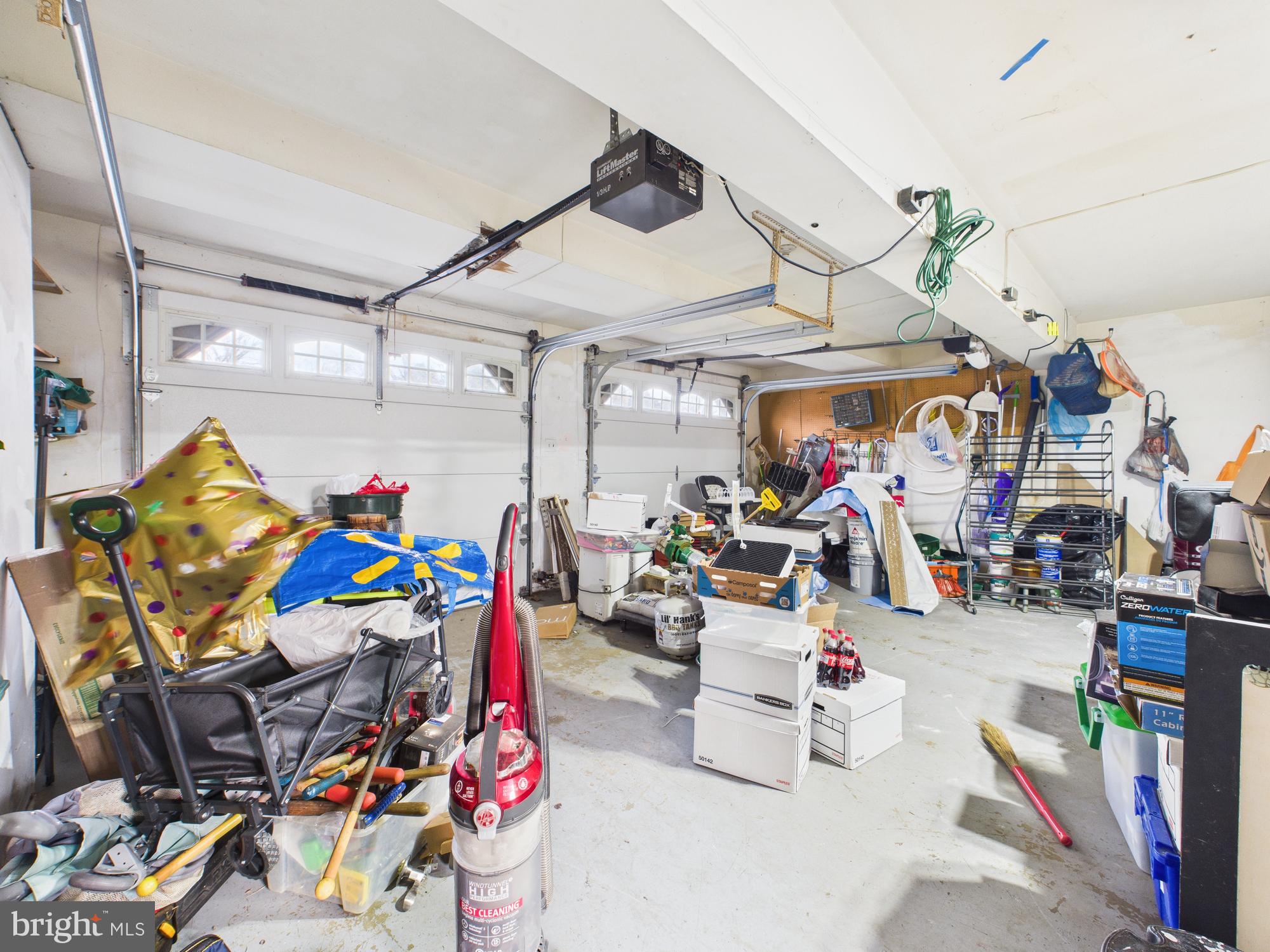 STONEGATE - Residential