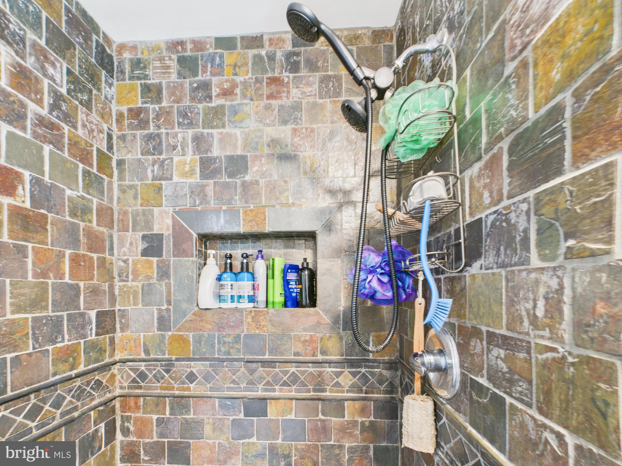 STONEGATE - Residential