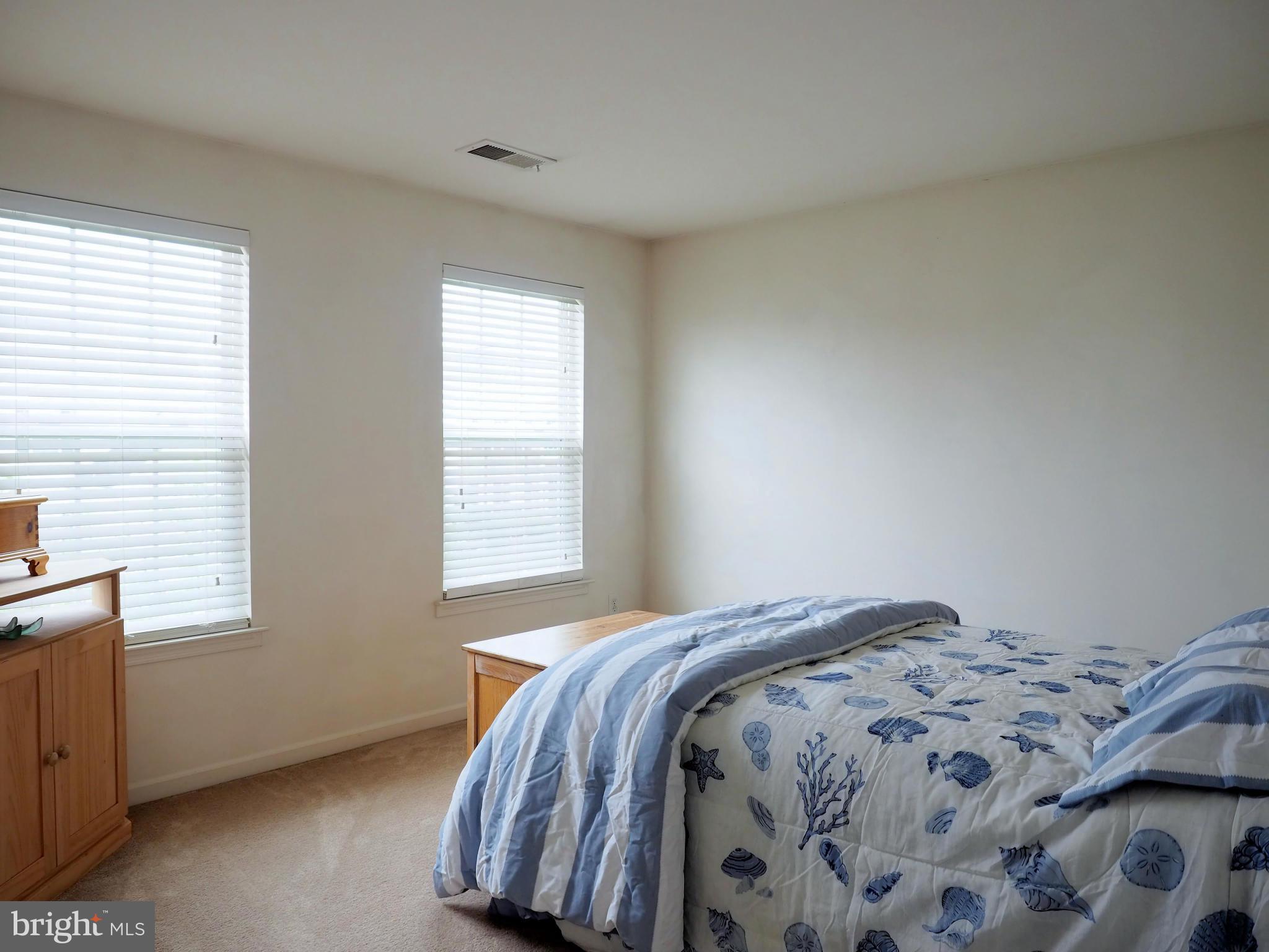 LAKELAND PLACE - Residential