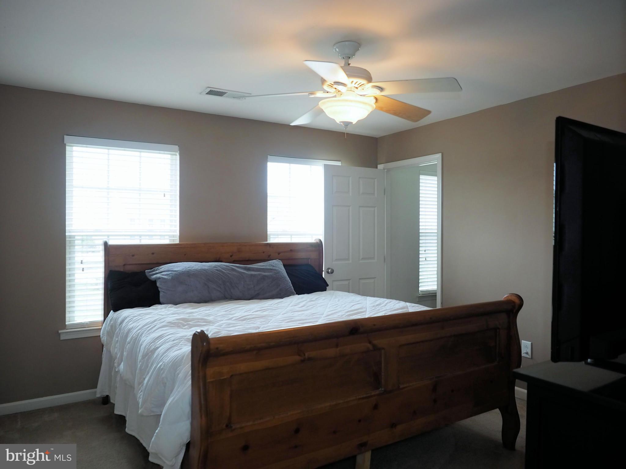 LAKELAND PLACE - Residential