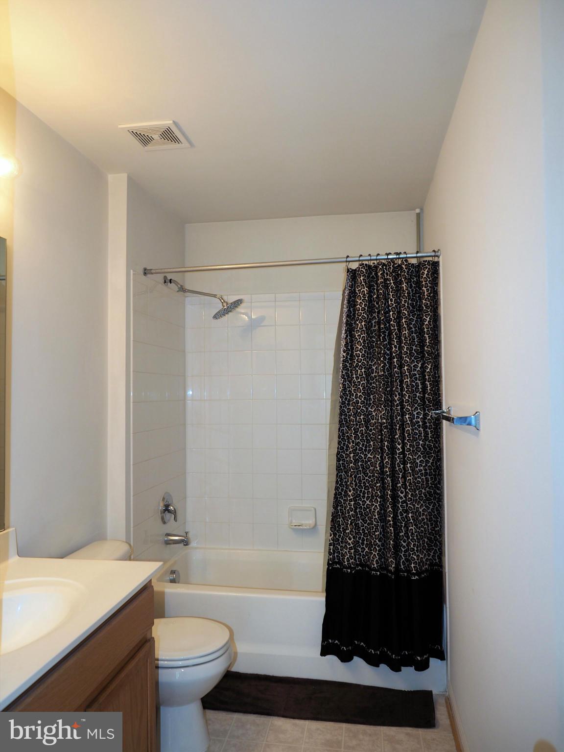 LAKELAND PLACE - Residential