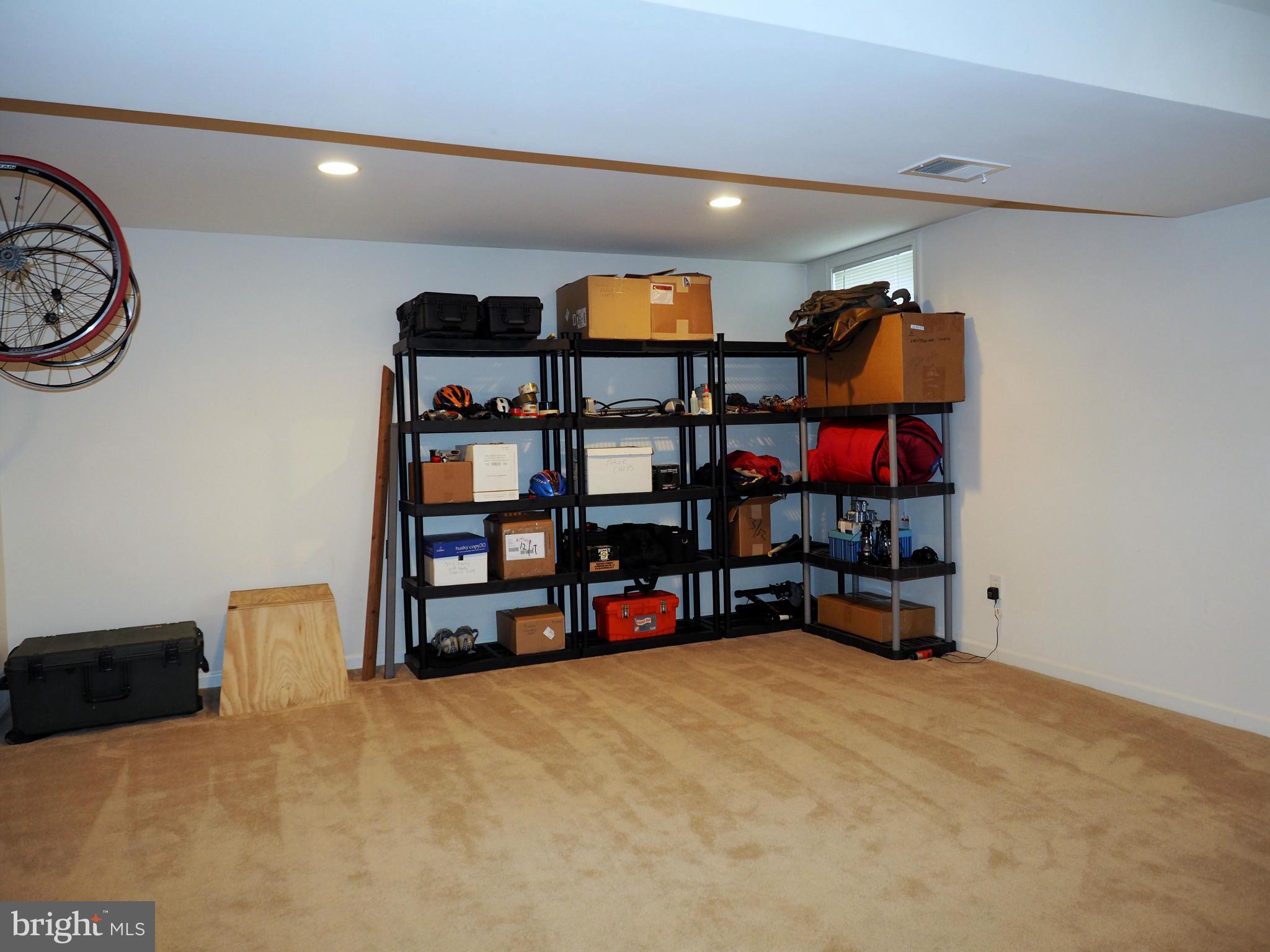 LAKELAND PLACE - Residential