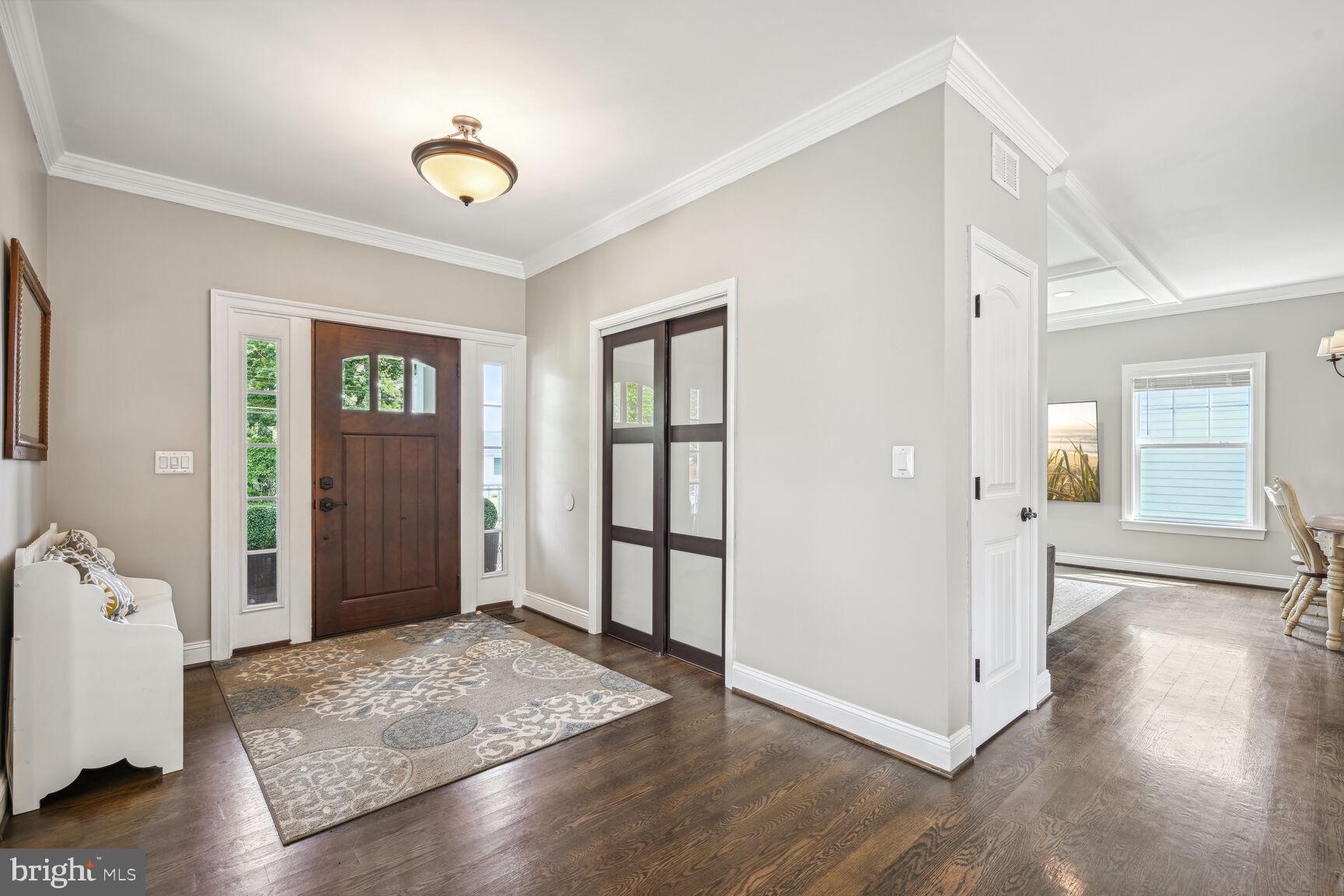 HILLSIDE MANOR - Residential