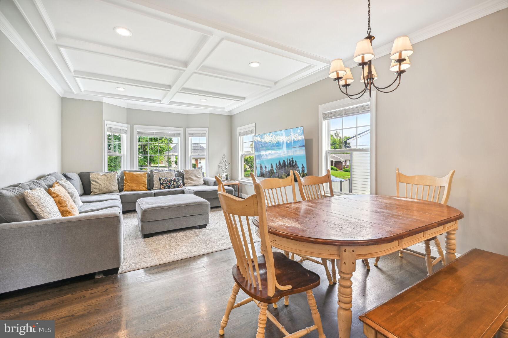 HILLSIDE MANOR - Residential