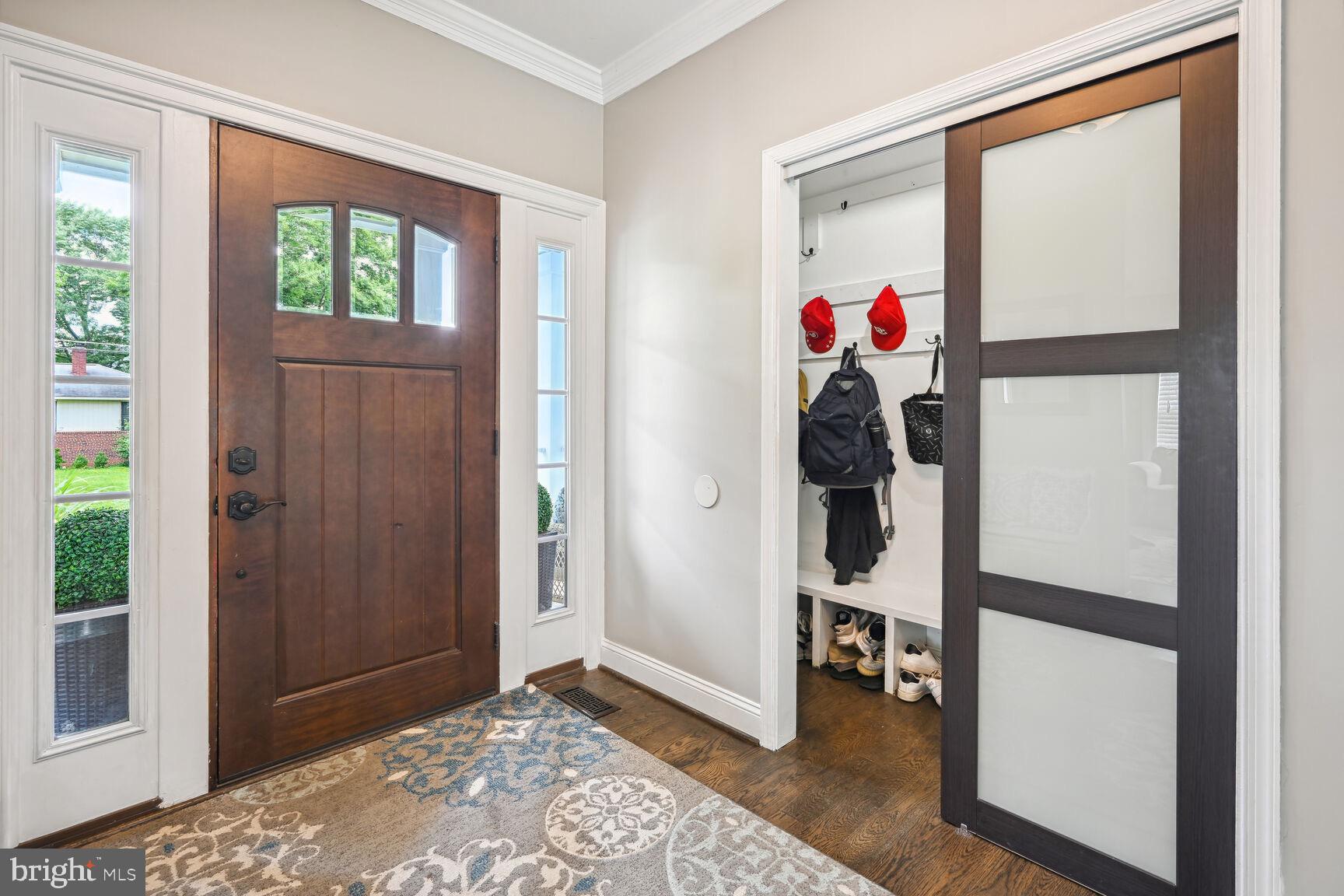 HILLSIDE MANOR - Residential