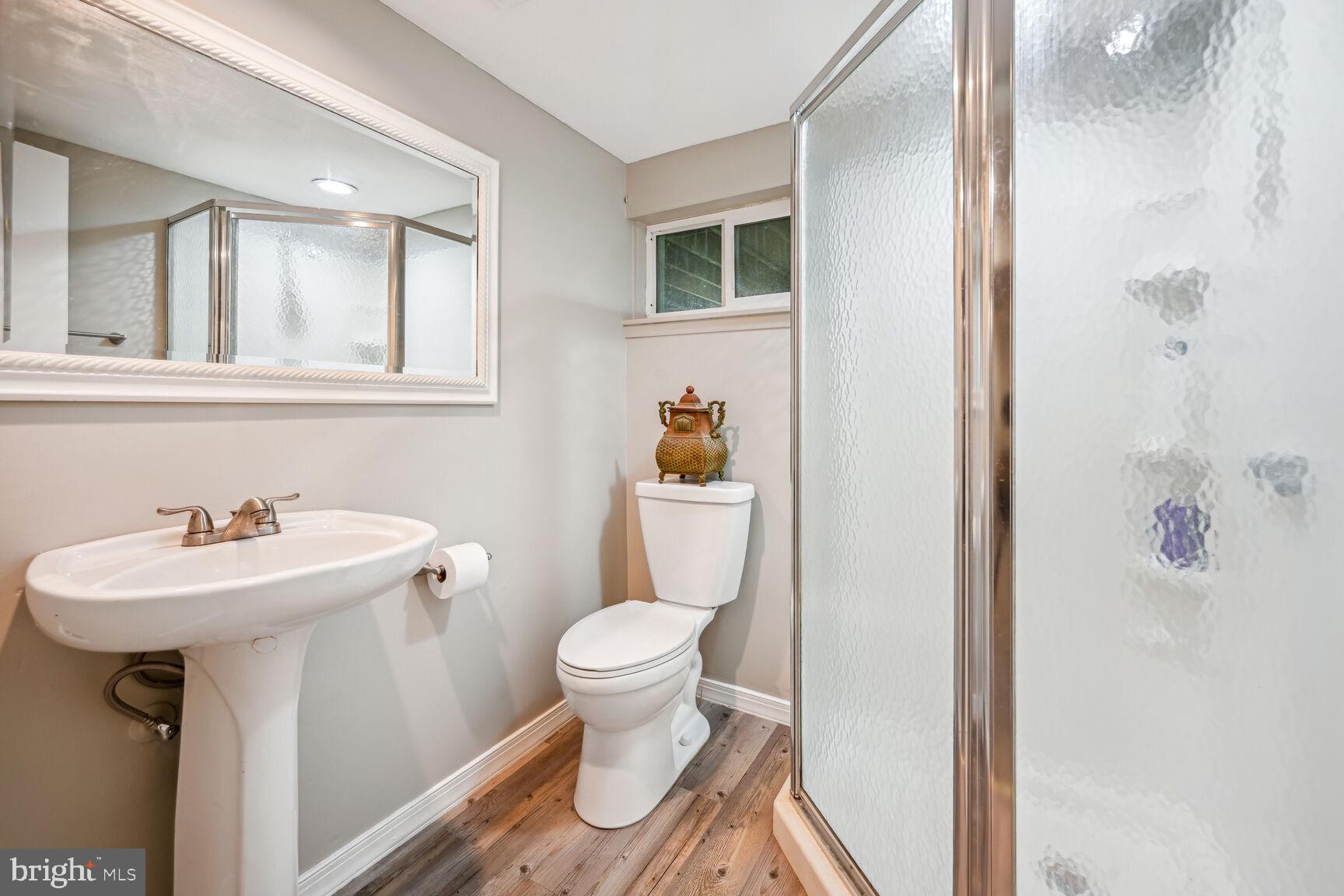 HILLSIDE MANOR - Residential