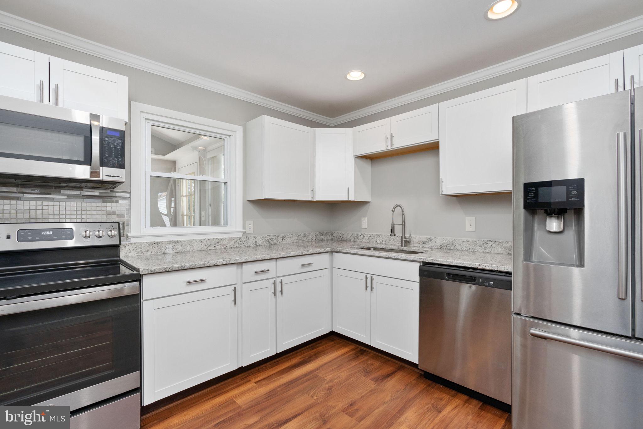 DALE CITY - Residential