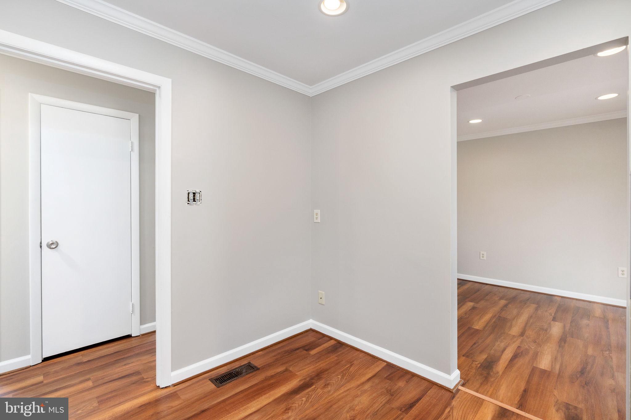 DALE CITY - Residential