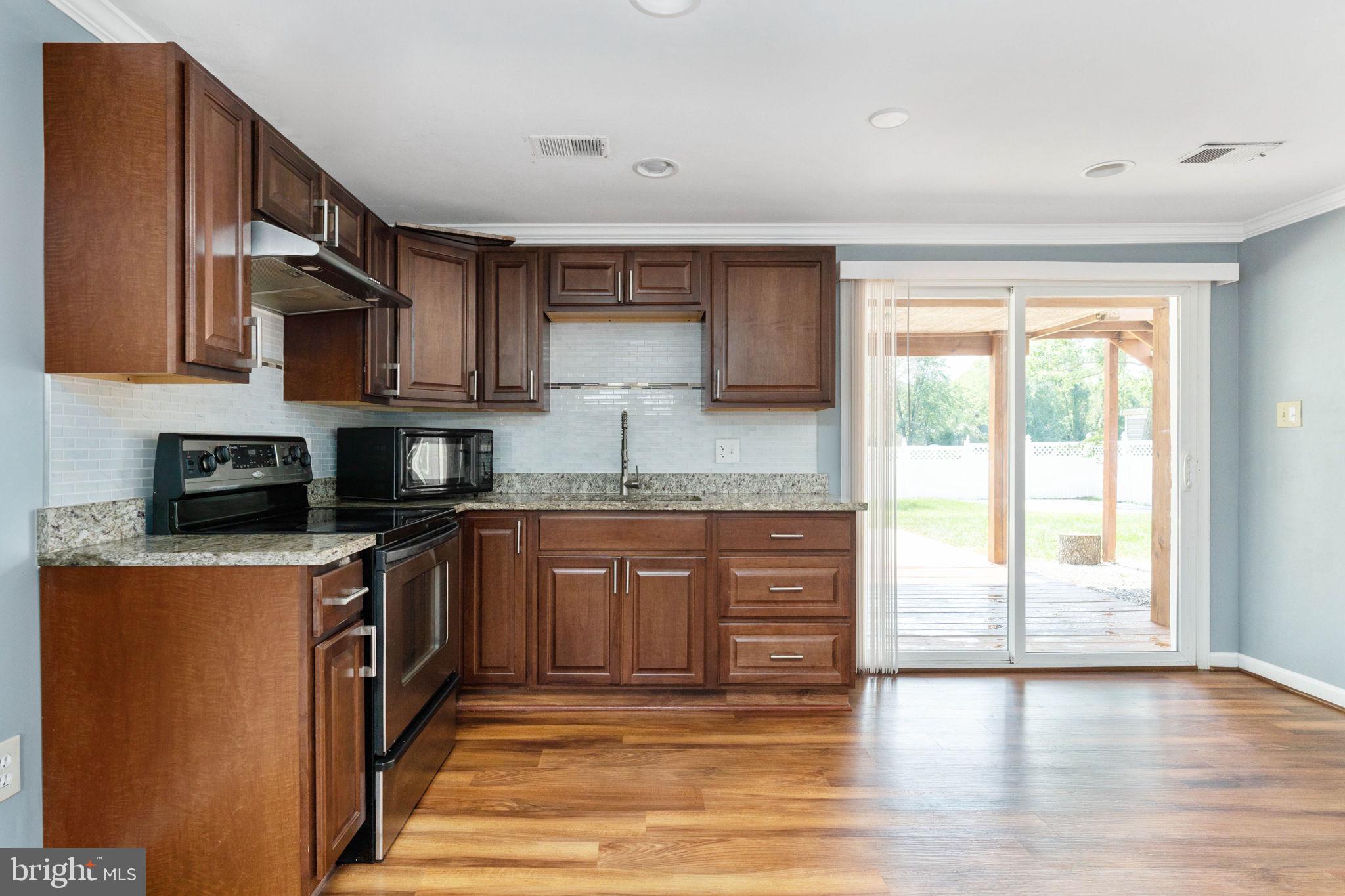 DALE CITY - Residential