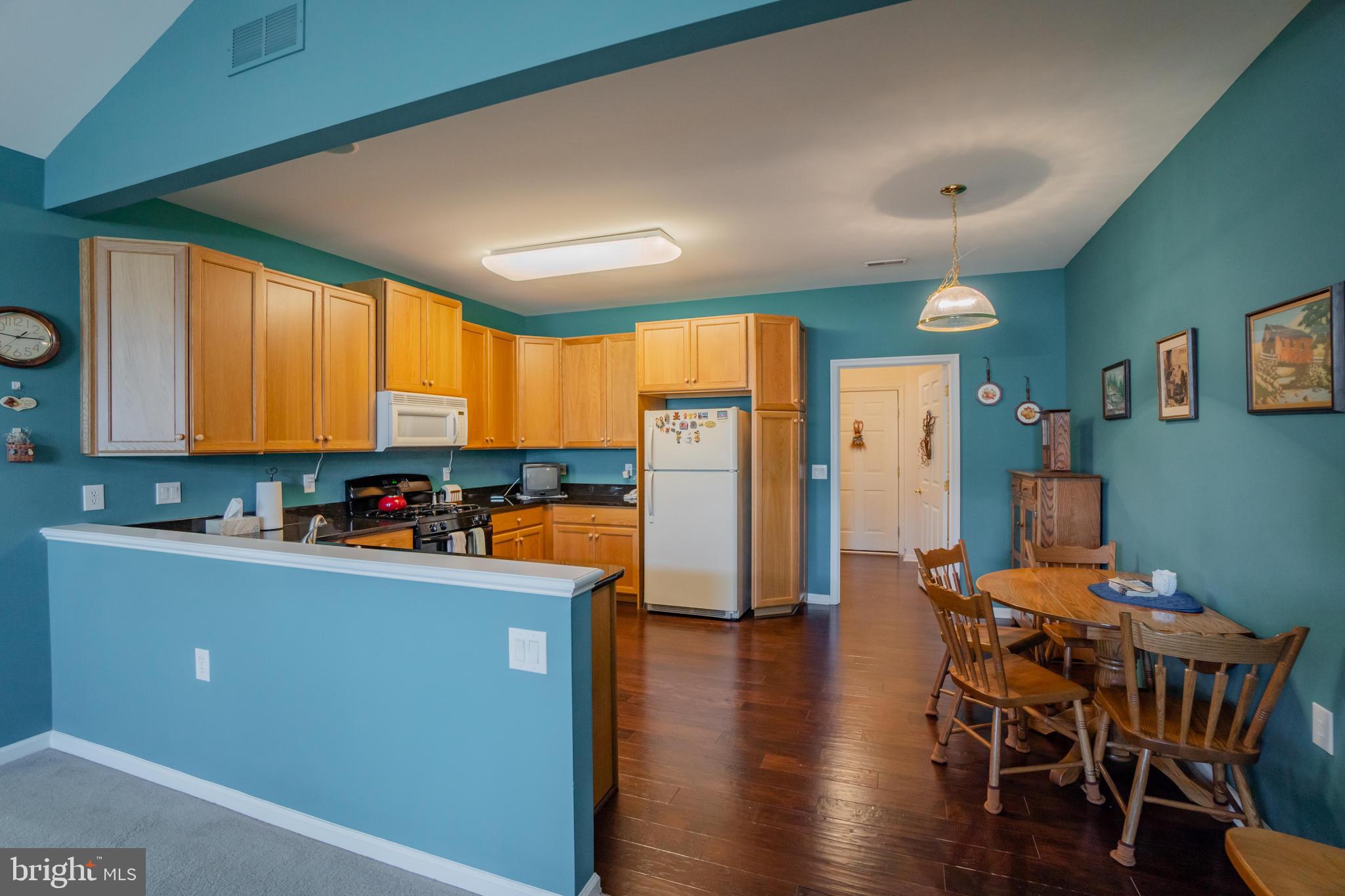 VILLAS AT LINFIELD - Residential