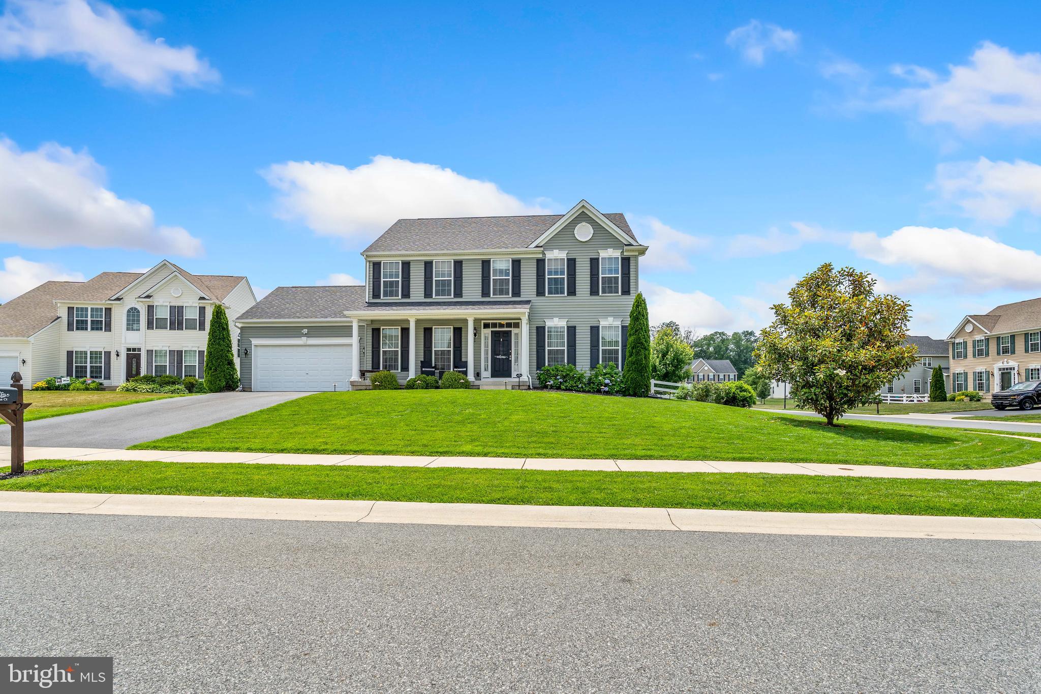 2 BARCUS COURT
