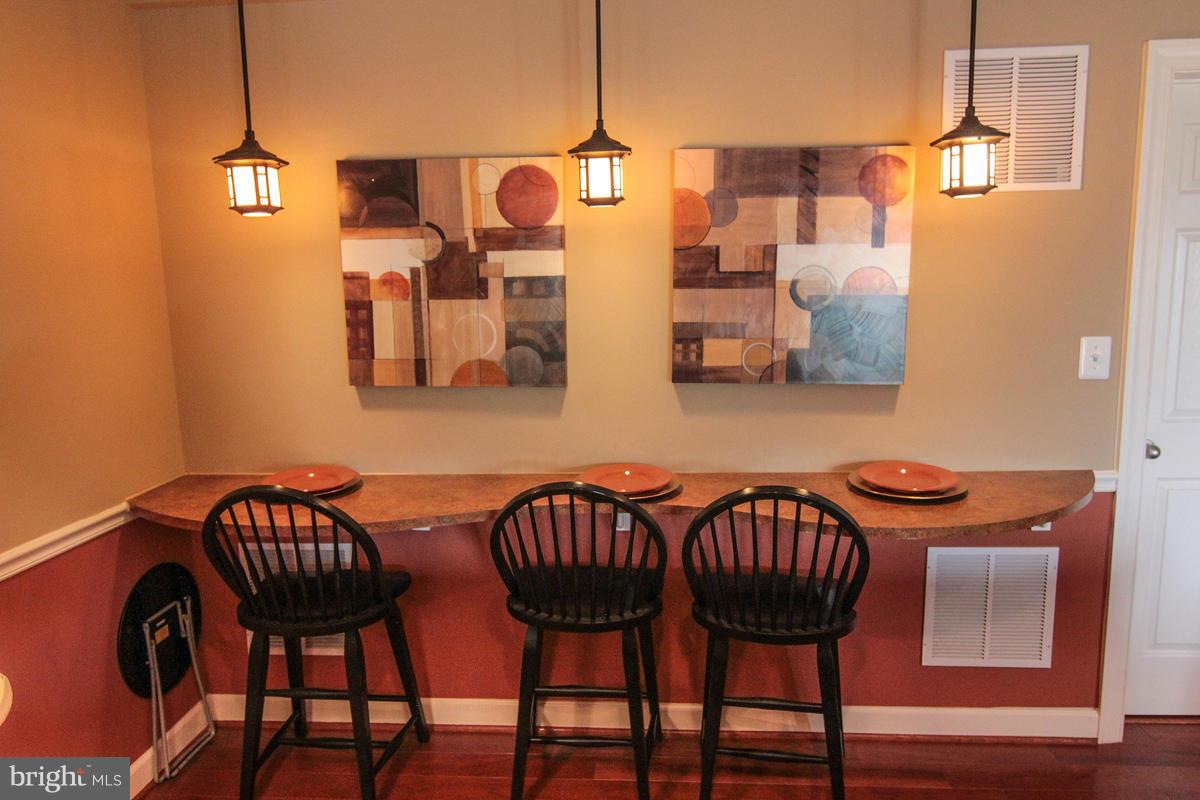 EAGLES POINTE - Residential