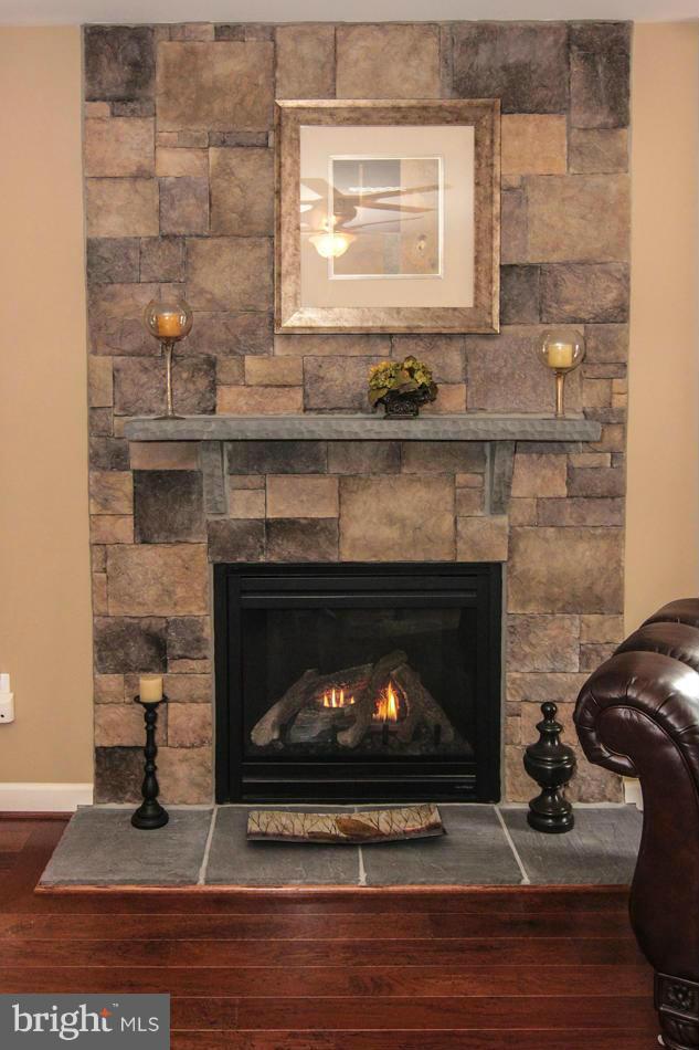 EAGLES POINTE - Residential