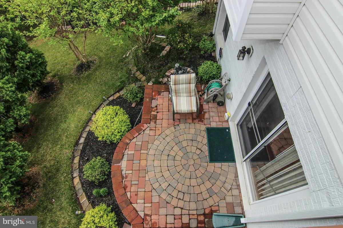 EAGLES POINTE - Residential