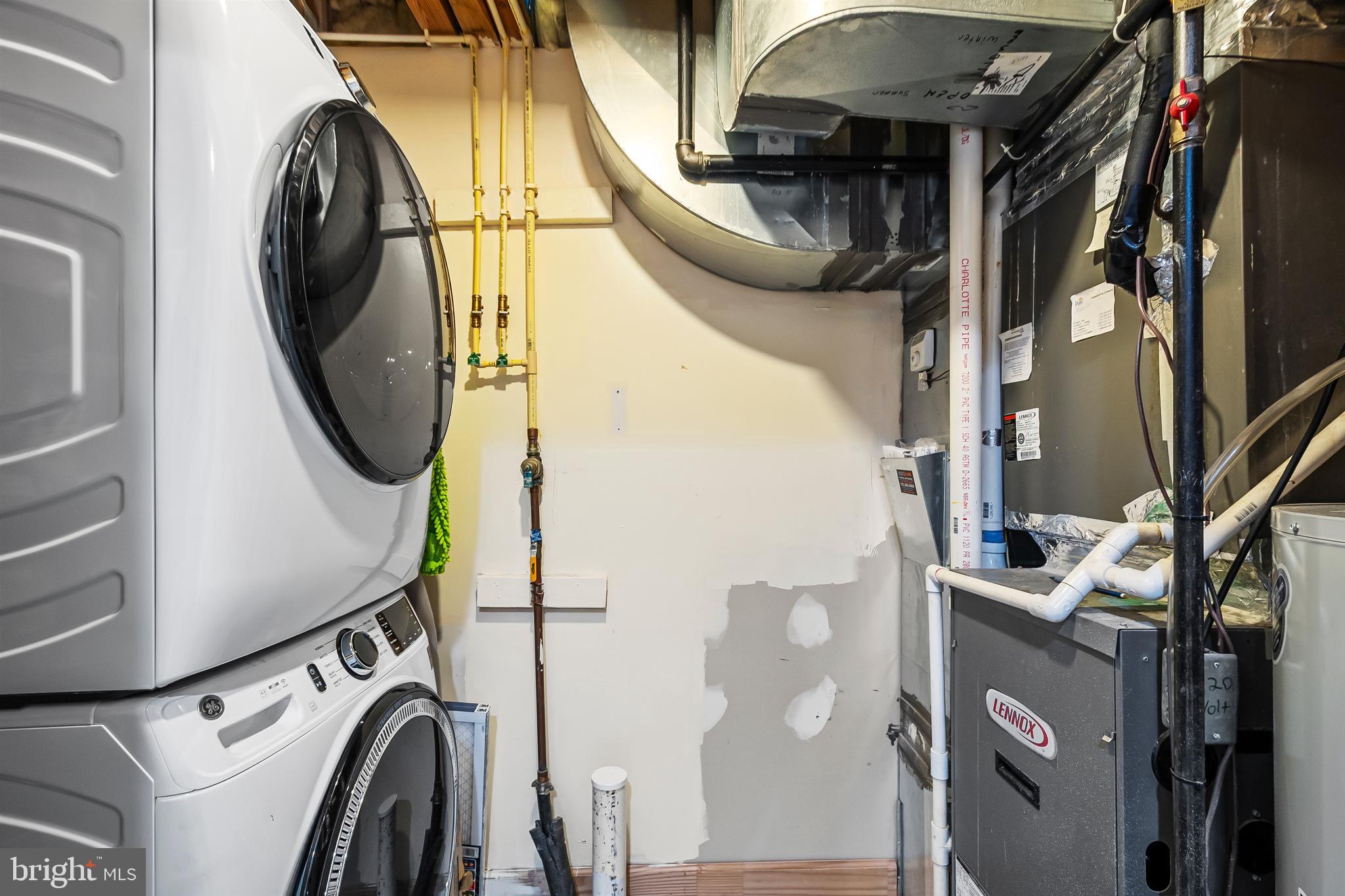 COPPERMINE CROSSING - Residential