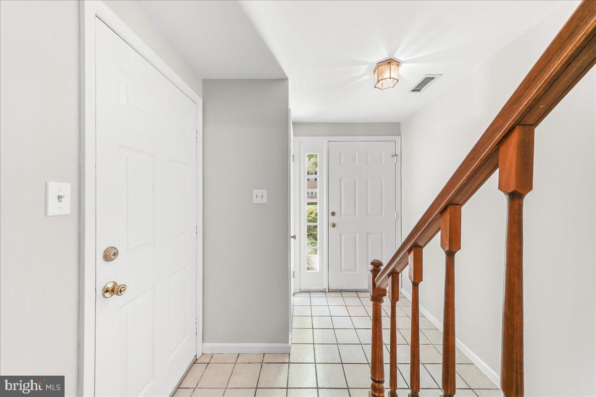 1704 N GLEN DRIVE 1704