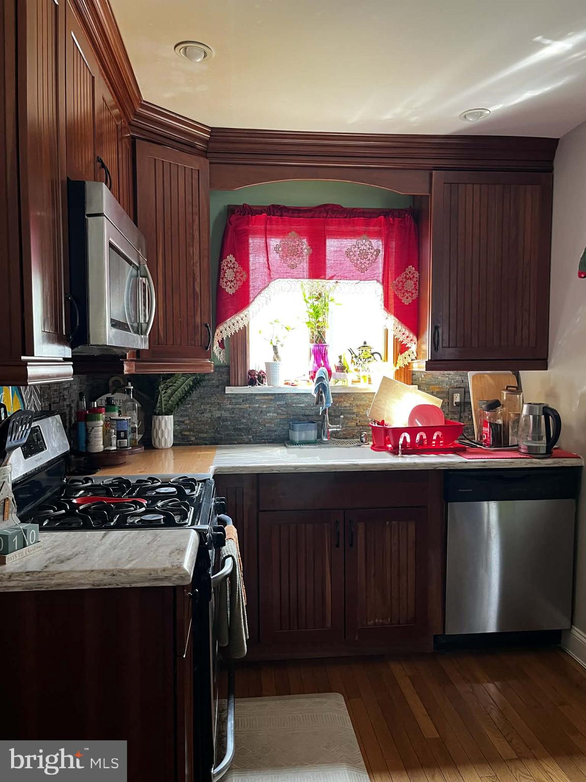 COLONIAL PARK - Residential