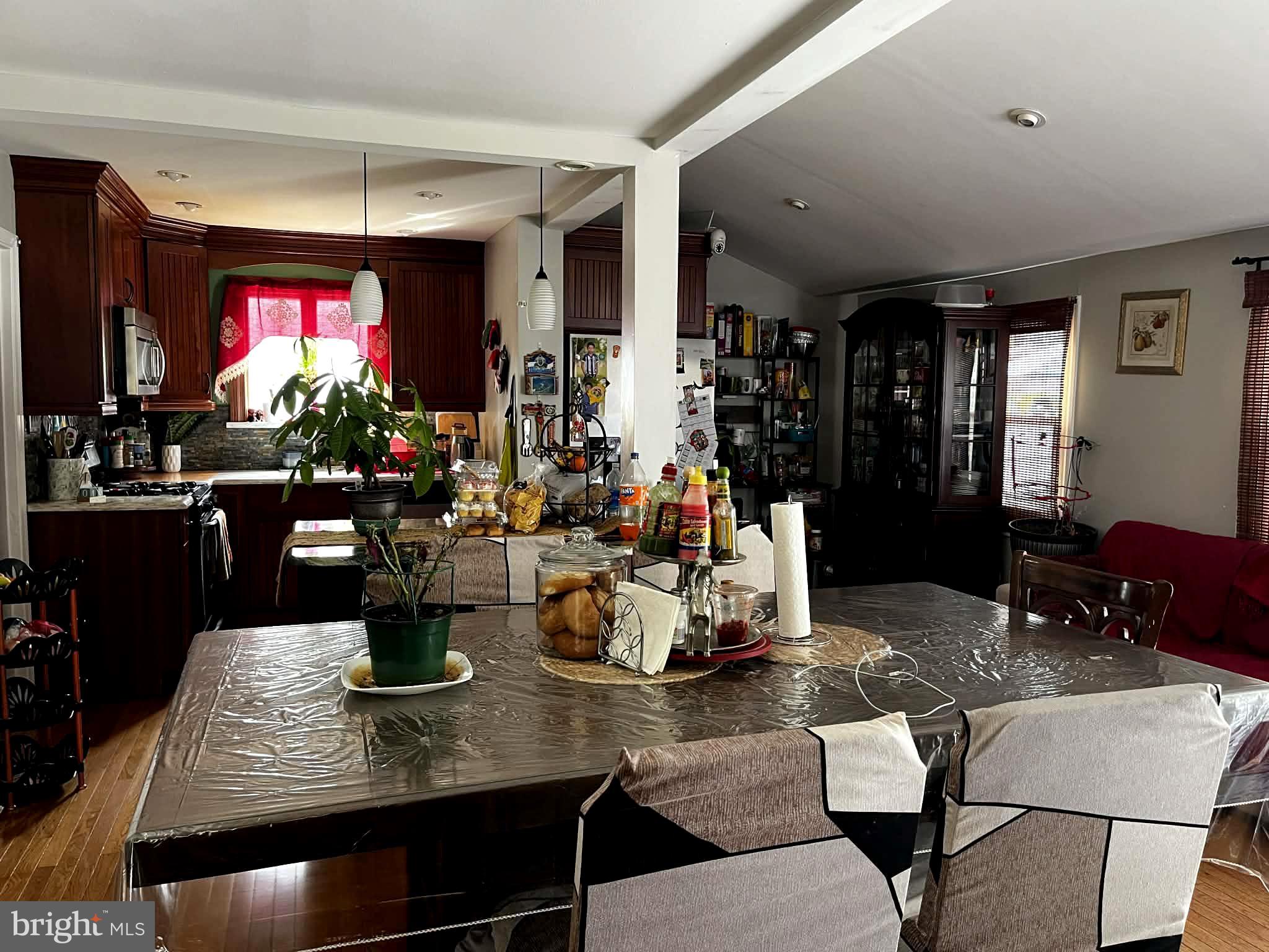 COLONIAL PARK - Residential