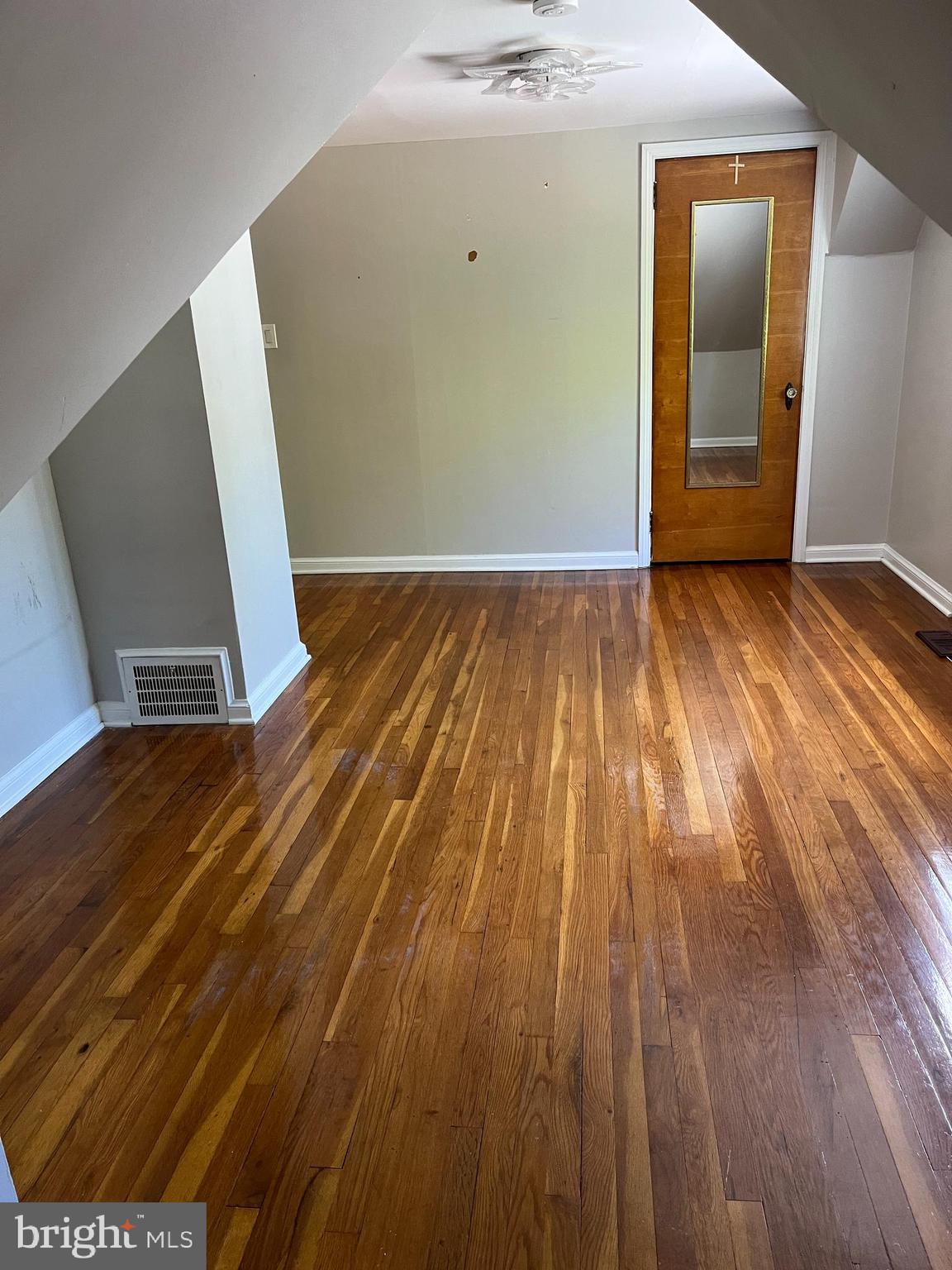 COLONIAL PARK - Residential