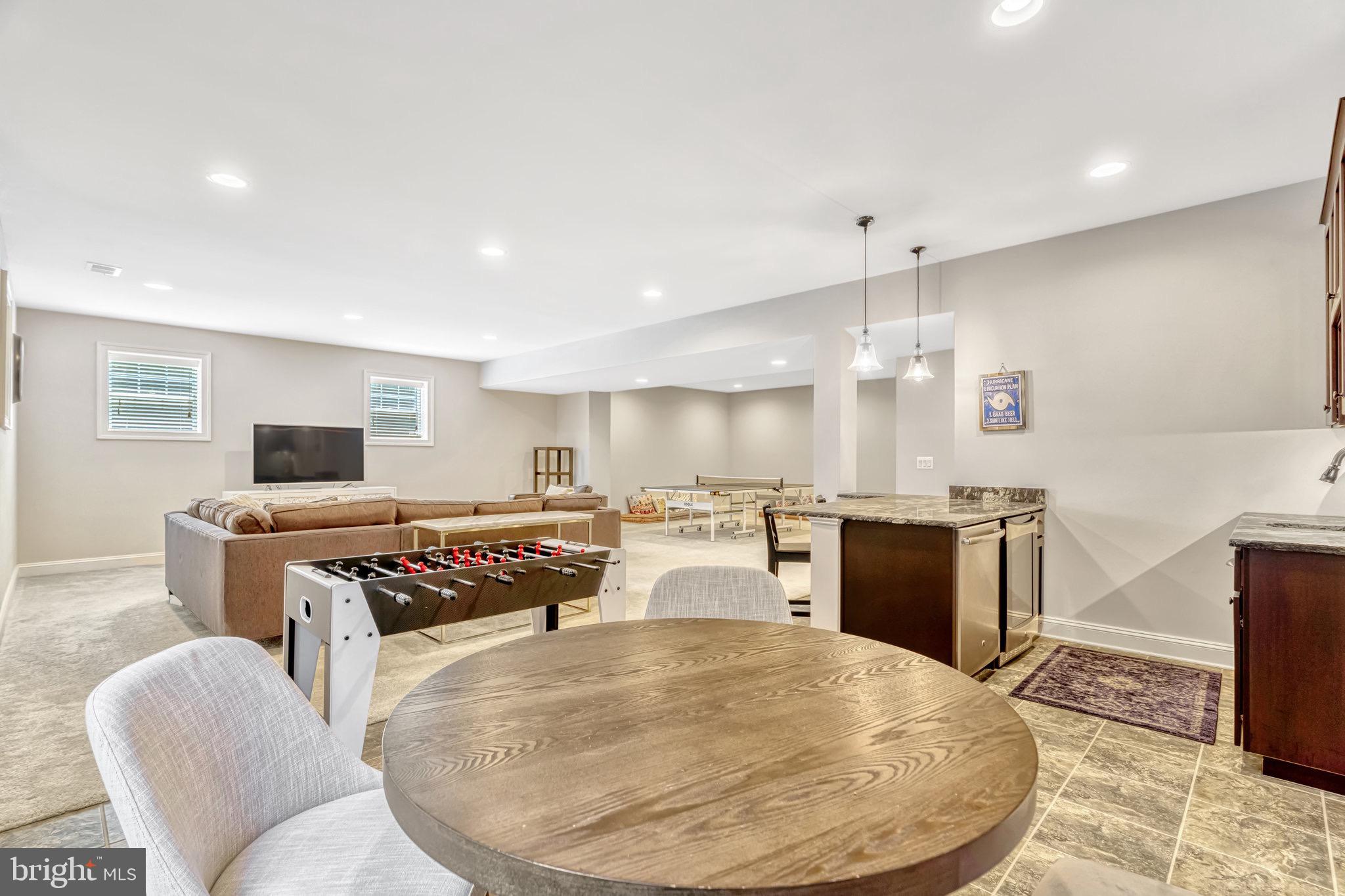 VIENNA GROVE - Residential