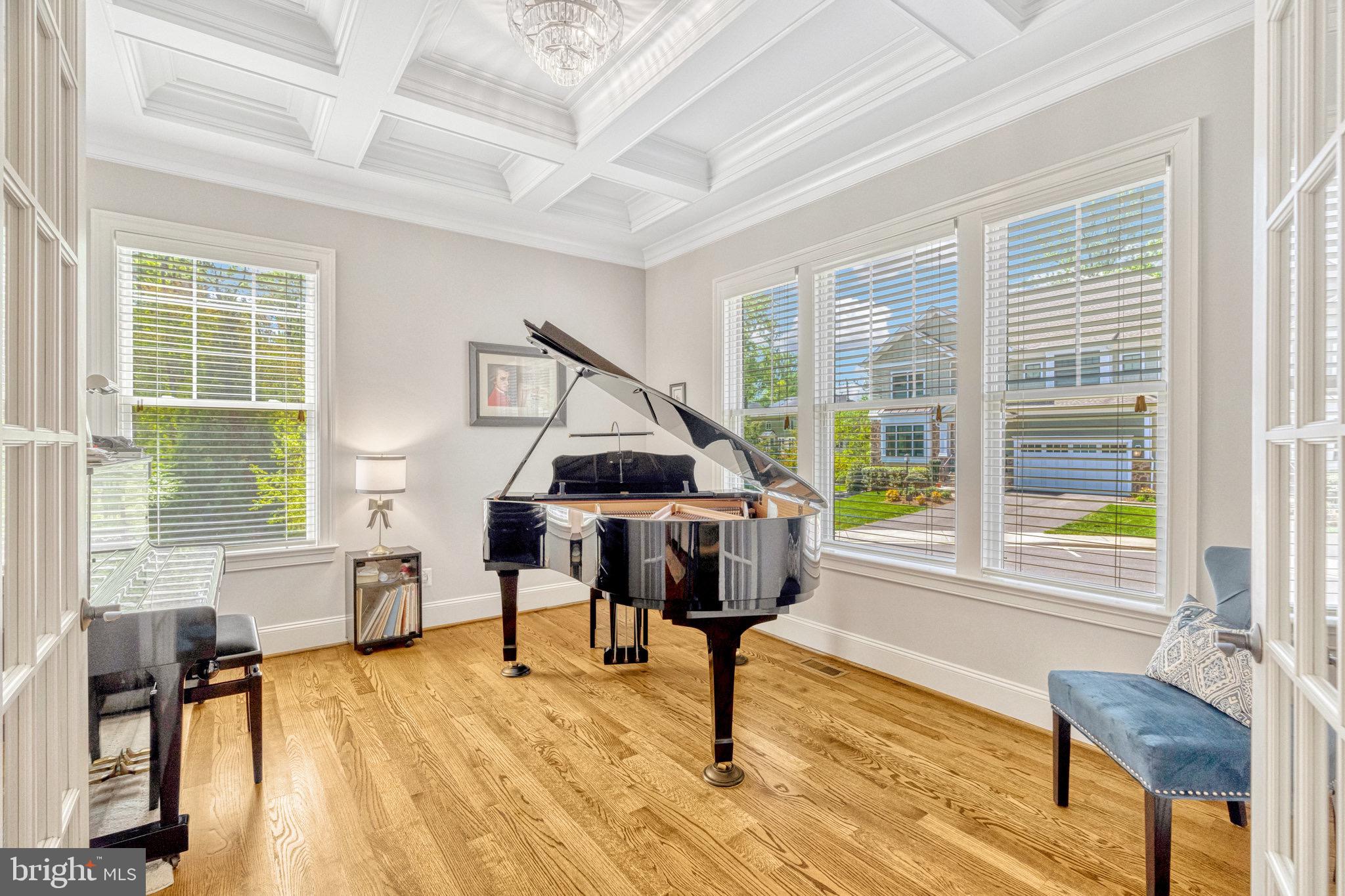 VIENNA GROVE - Residential