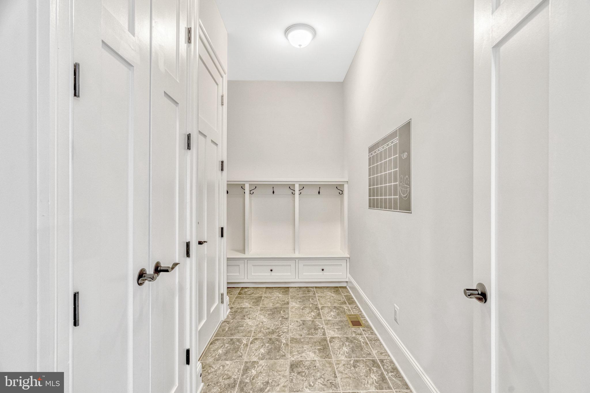 VIENNA GROVE - Residential