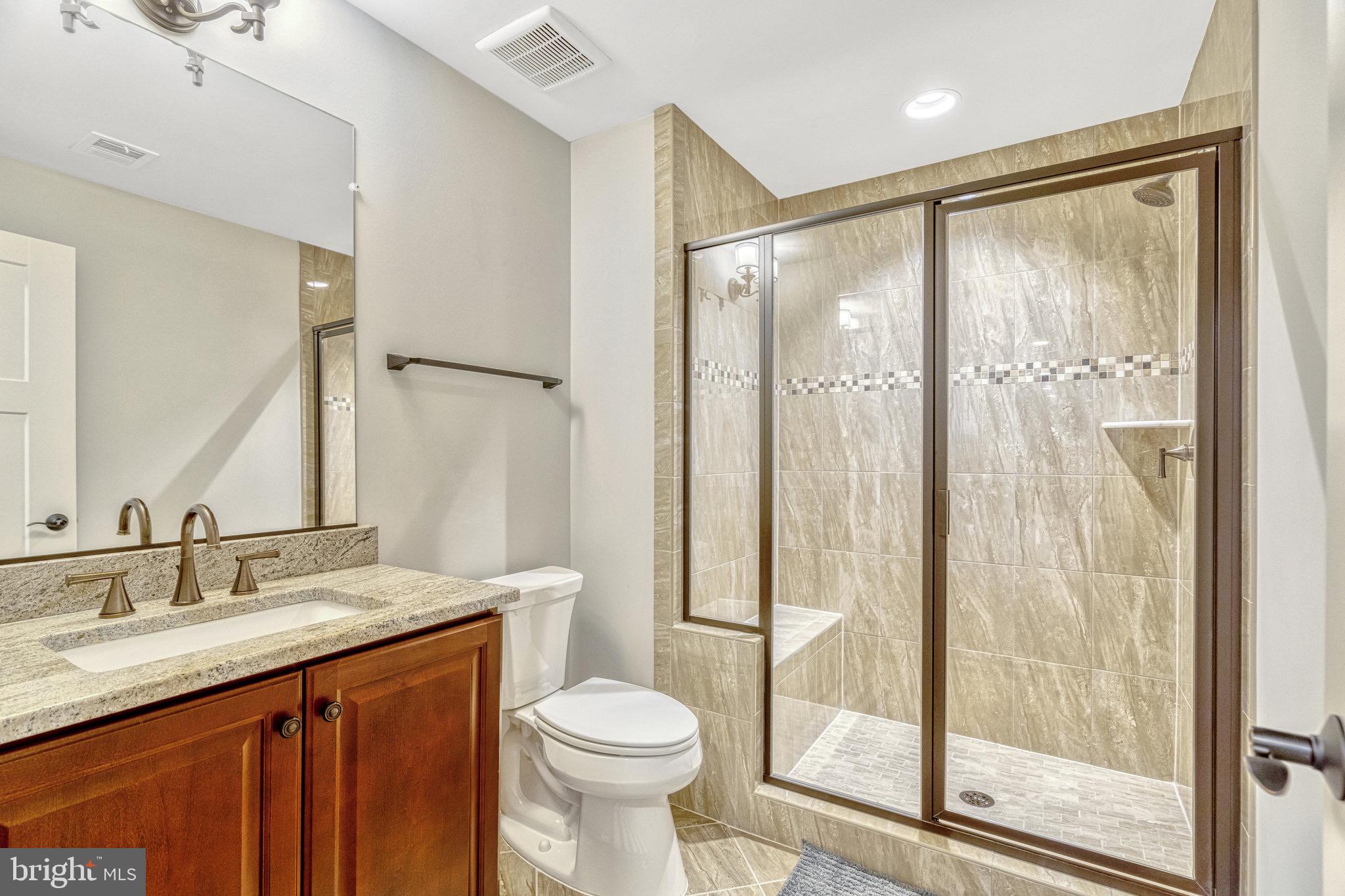 VIENNA GROVE - Residential