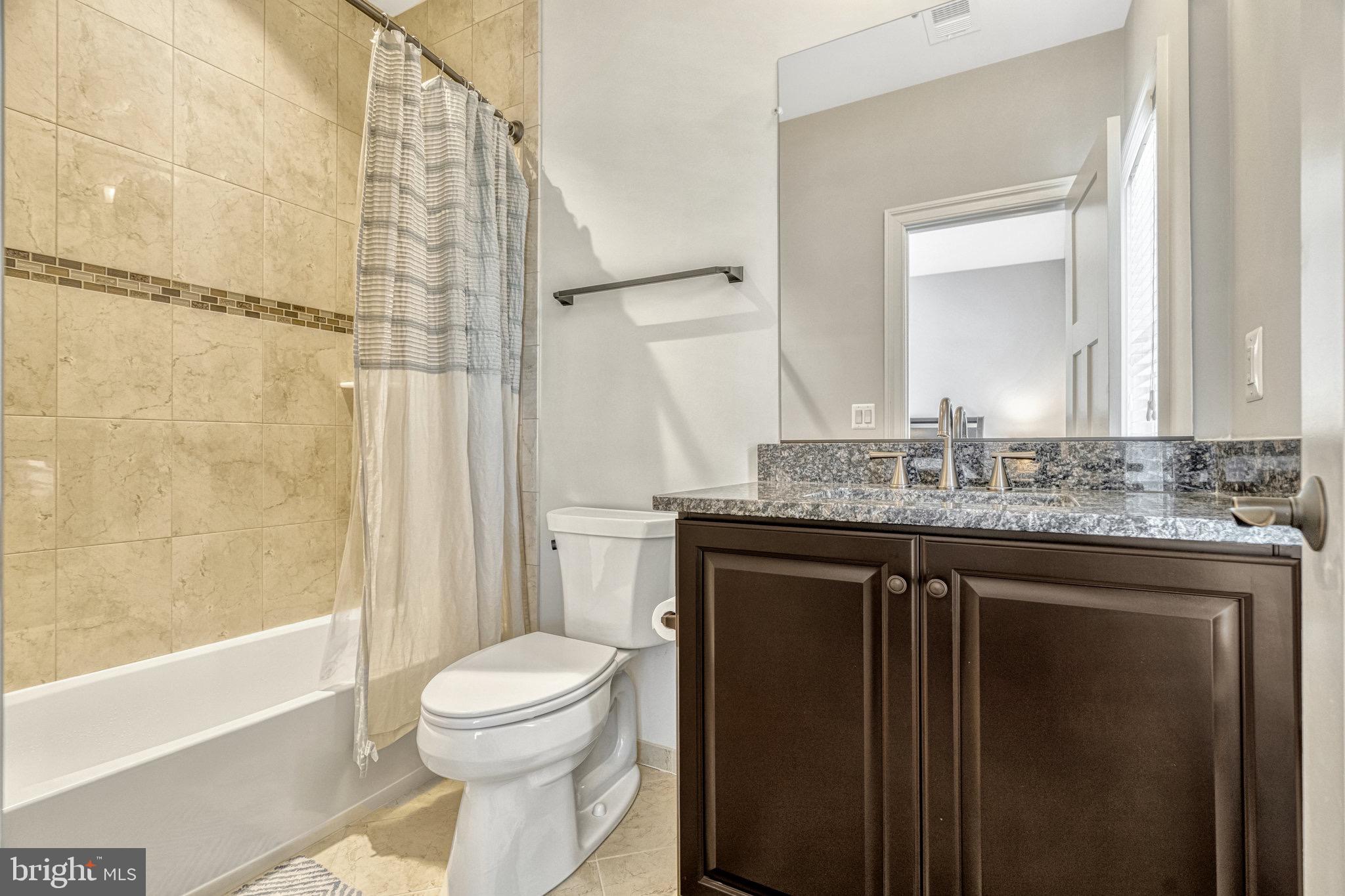 VIENNA GROVE - Residential