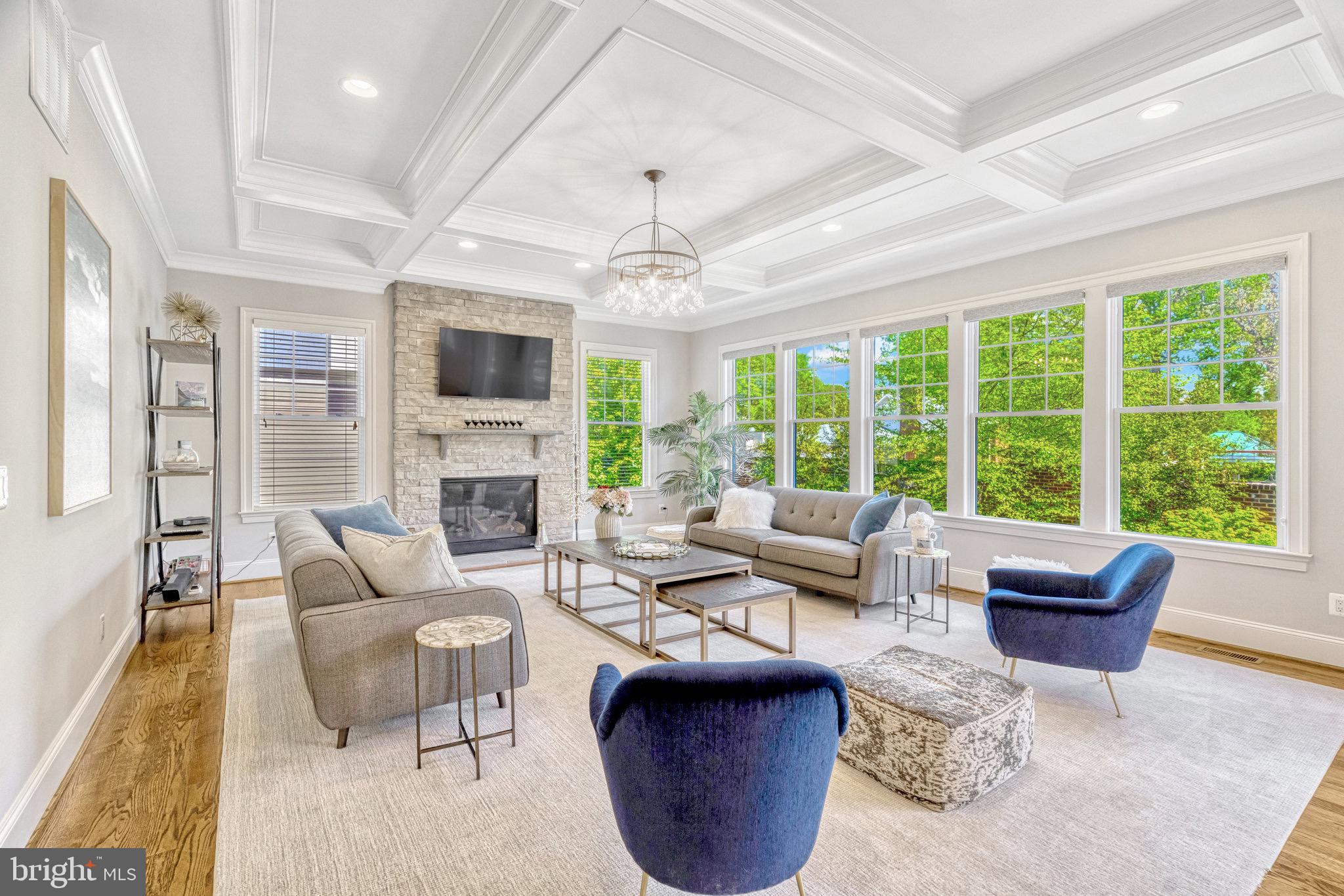 VIENNA GROVE - Residential