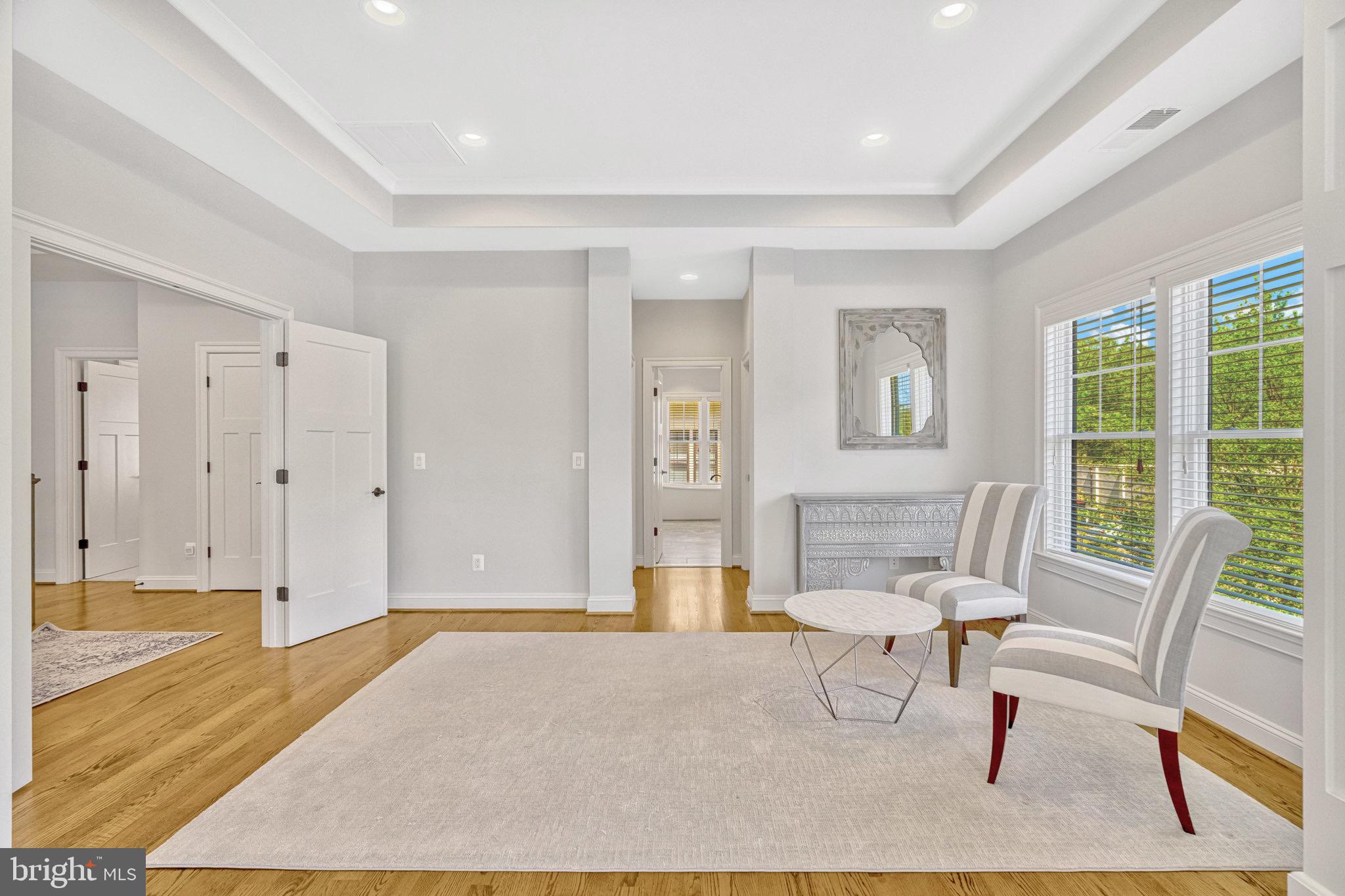 VIENNA GROVE - Residential