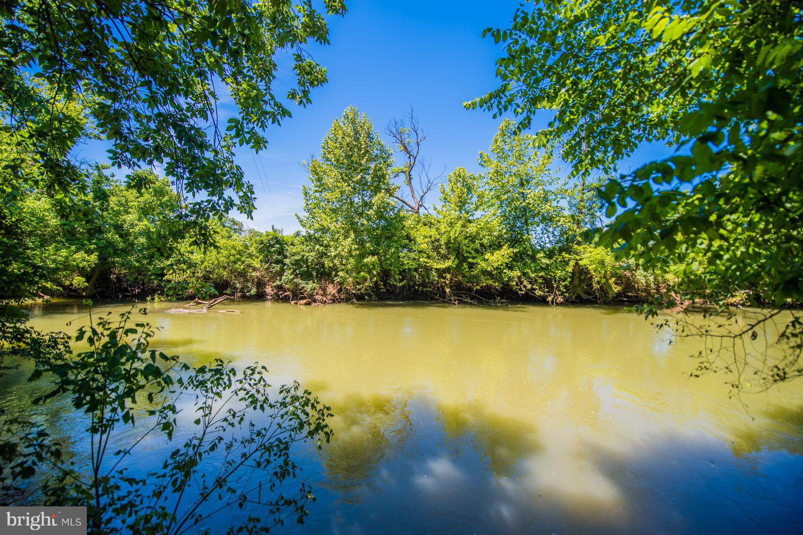 VANCLEVESVILLE - Residential