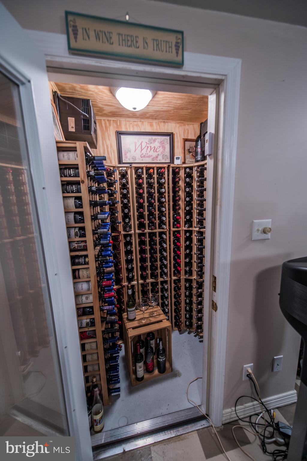 VANCLEVESVILLE - Residential