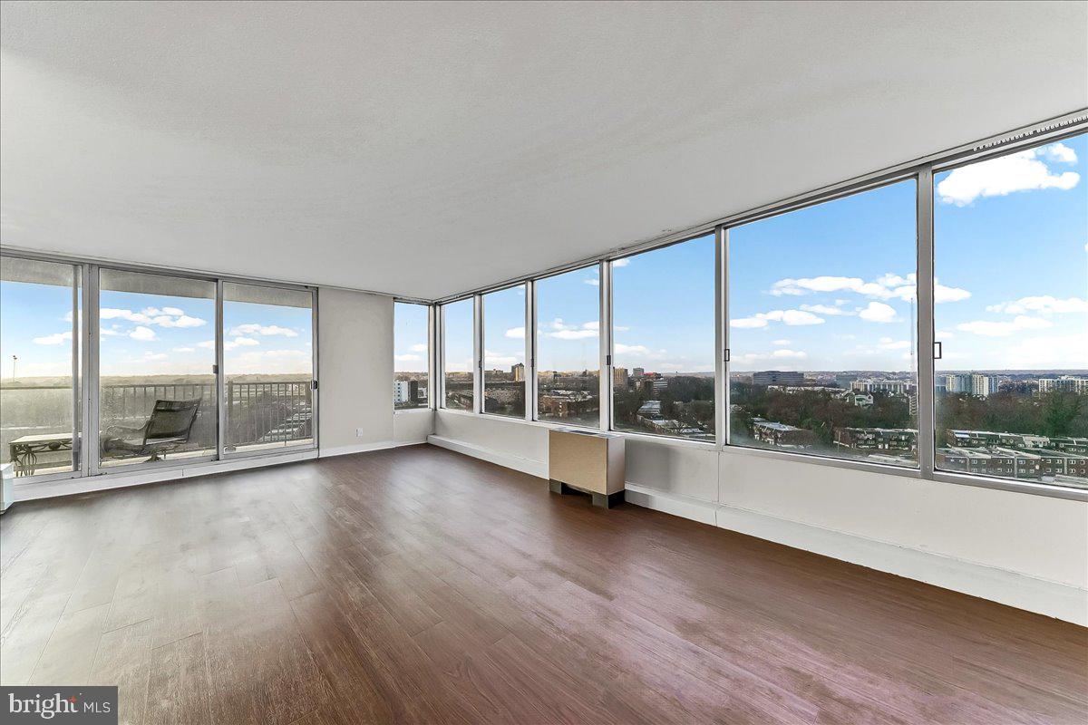 3900 FORD ROAD 00 17P