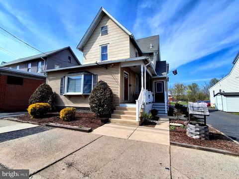 Photo of 523 W Broad Street, QUAKERTOWN, PA 18951 (MLS # PABU2090802)