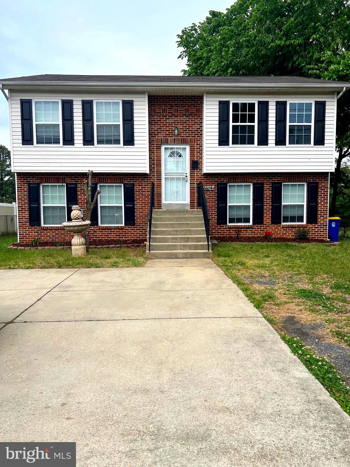 6604 SUITLAND ROAD