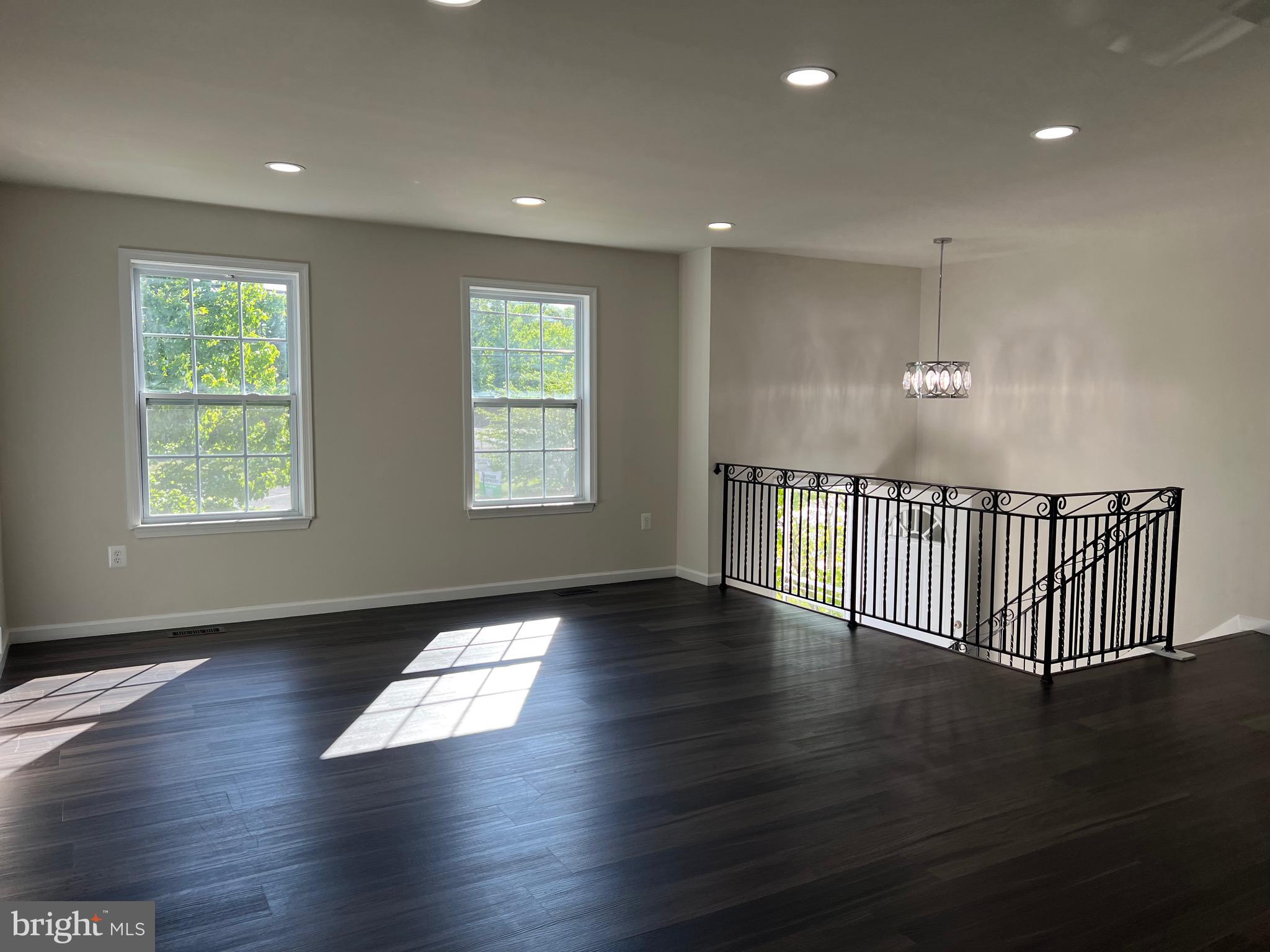 UPPER MORNINGSIDE - Residential
